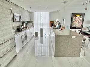 400 Sunny Isles Boulevard 1022, Sunny Isles Beach, FL 33160 — photo 18 of 33