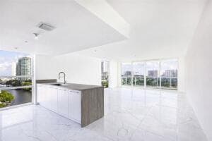 400 Sunny Isles Boulevard 1022, Sunny Isles Beach, FL 33160 — photo 16 of 33