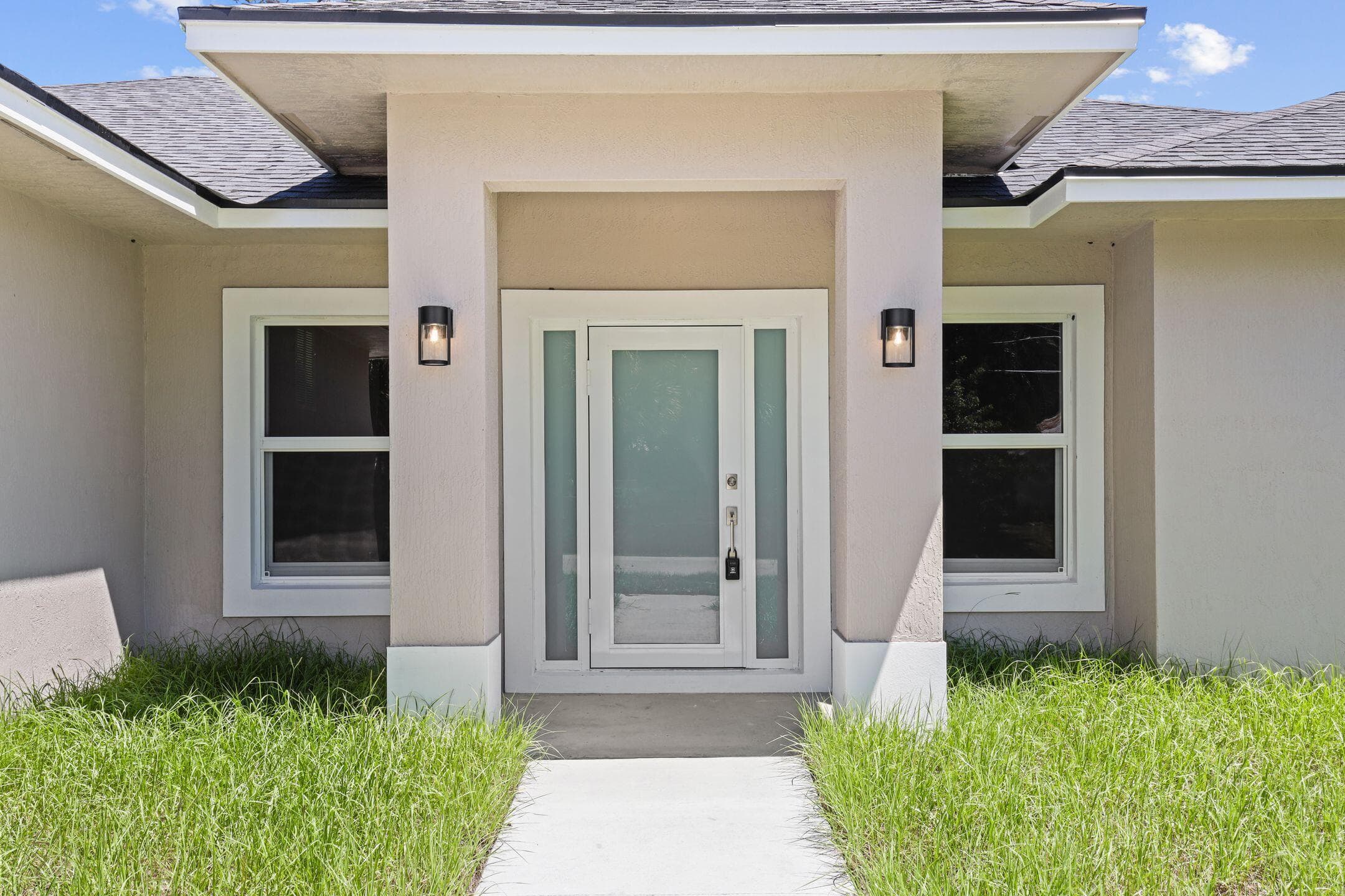 4611 Sunset Boulevard, Fort Pierce, FL 34982 — photo 3 of 28