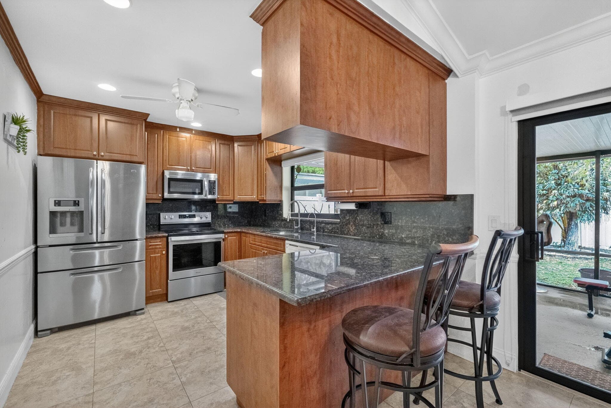 1236 SW 75th Avenue, North Lauderdale, FL 33068 — photo 7 of 22