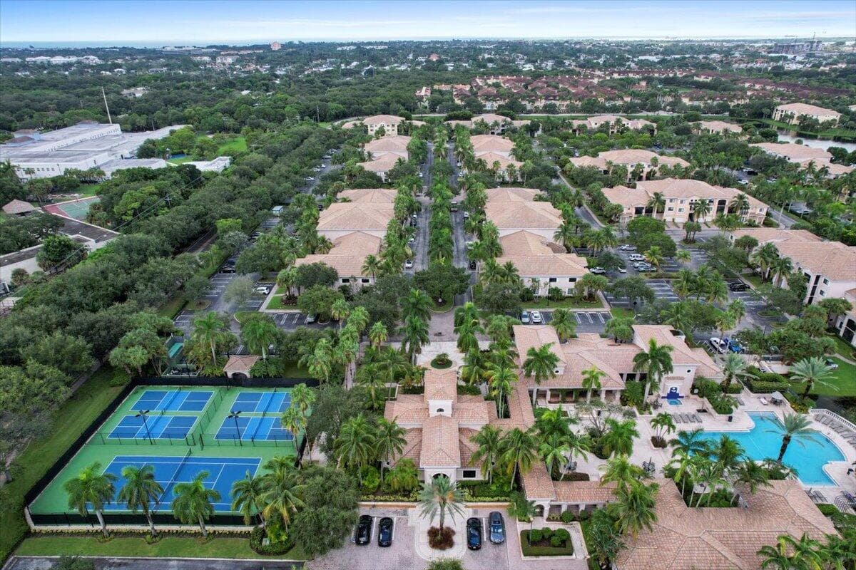 2804 Sarento Place 303, Palm Beach Gardens, FL 33410 — photo 26 of 51