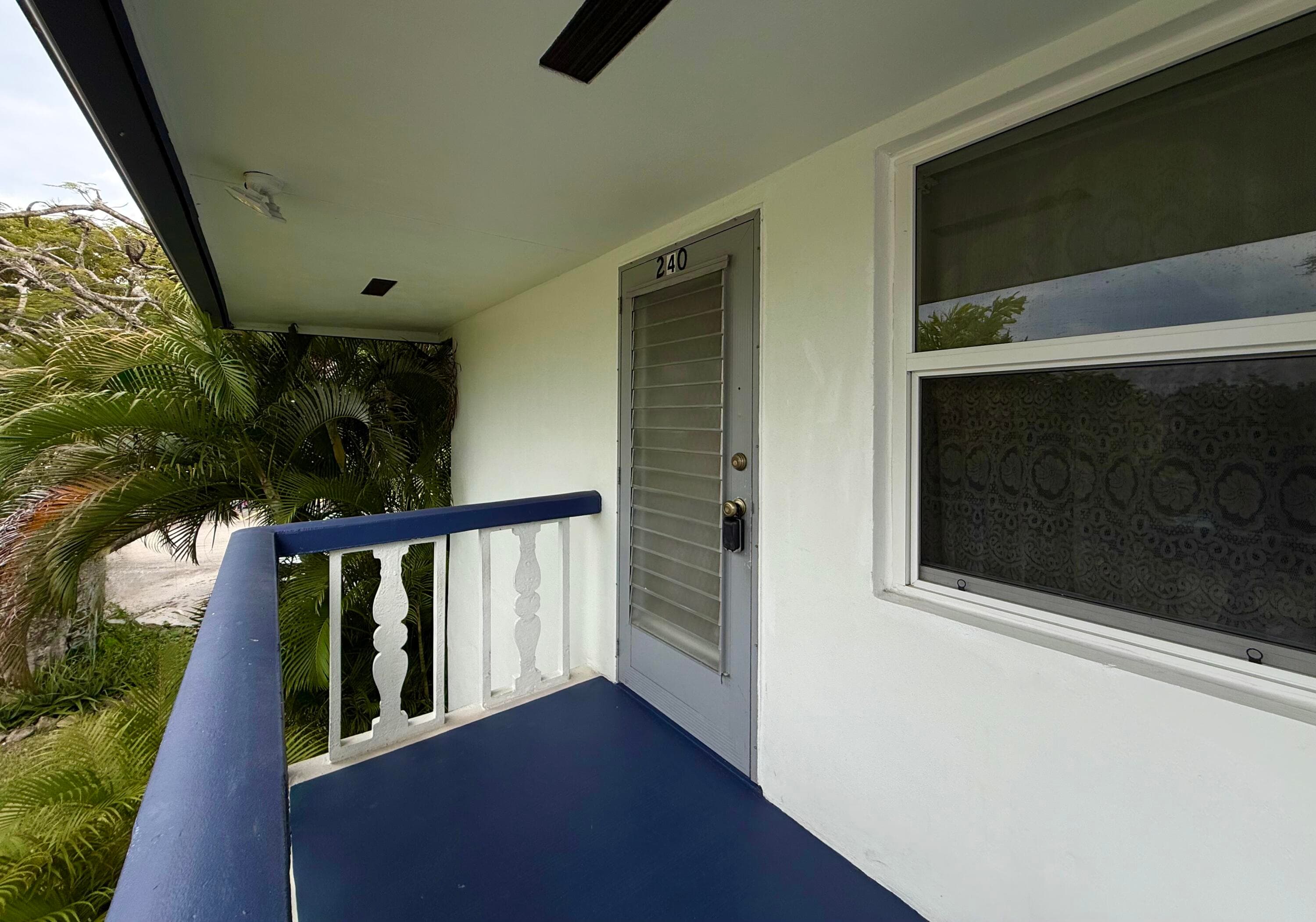 240 Northampton L, West Palm Beach, FL 33417 — photo 6 of 12