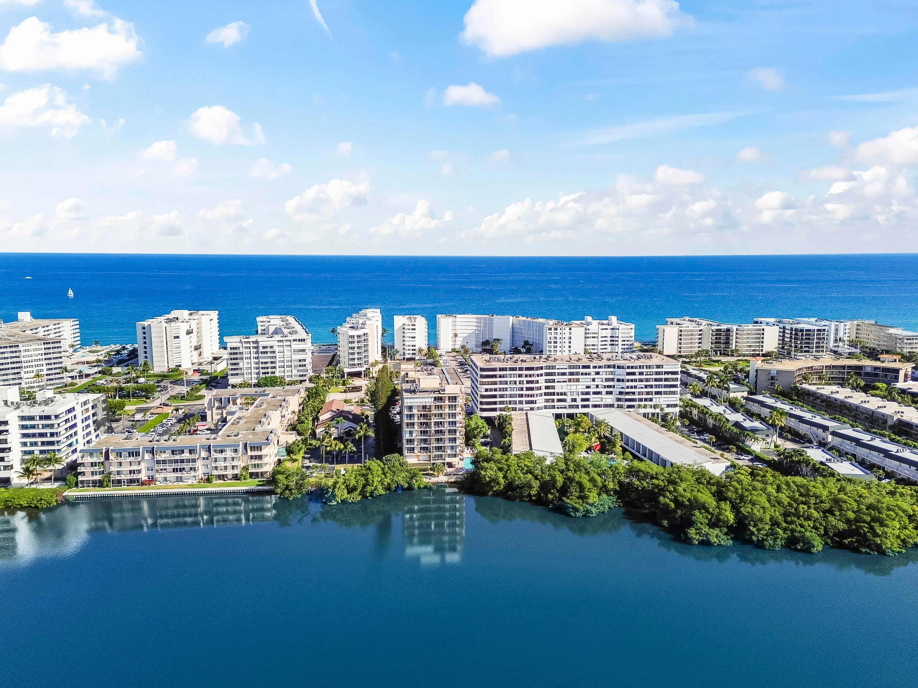 3581 S Ocean Boulevard 2d, South Palm Beach, FL 33480 — photo 34 of 35