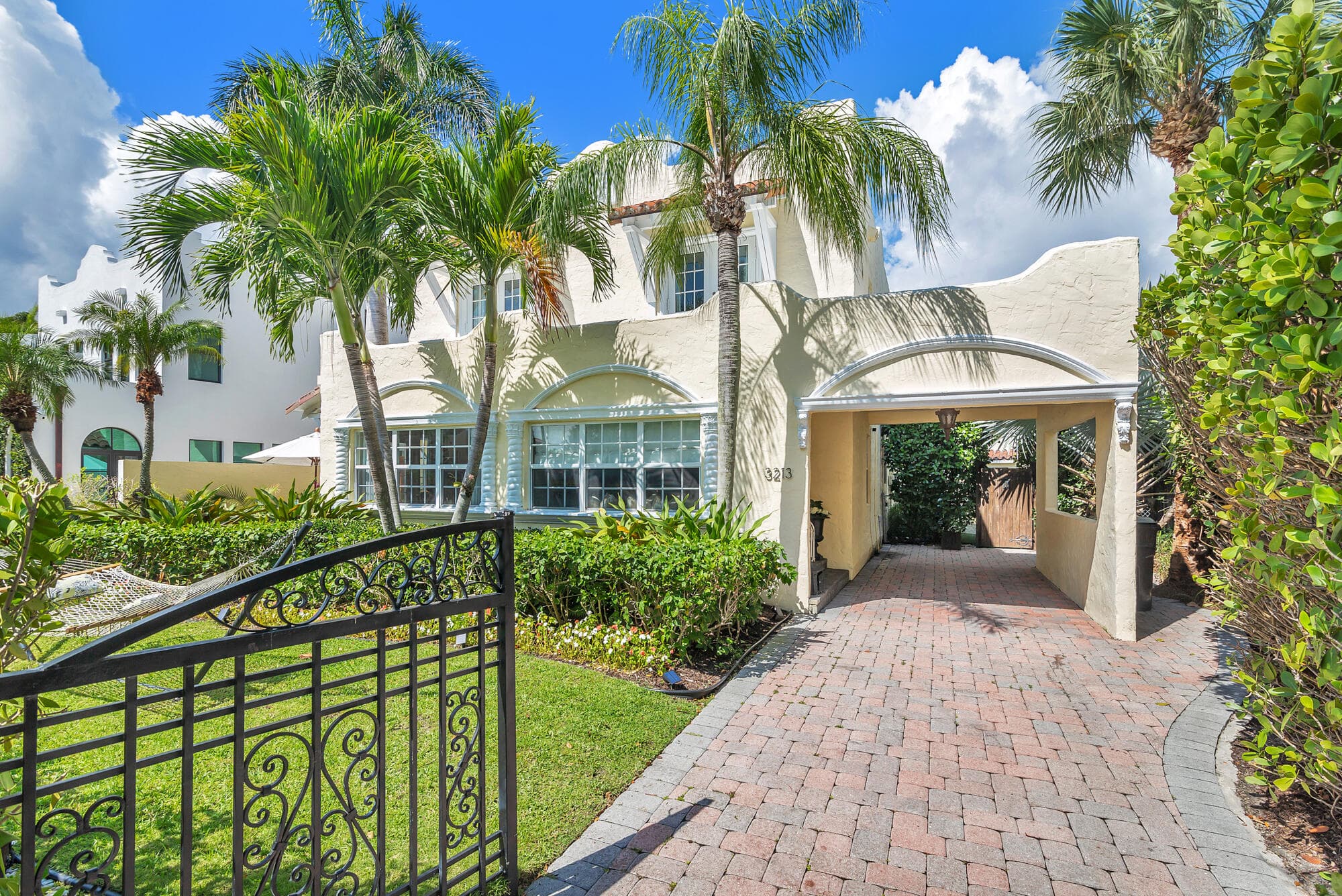 3213 Vincent Road, West Palm Beach, FL 33405 — photo 1 of 23