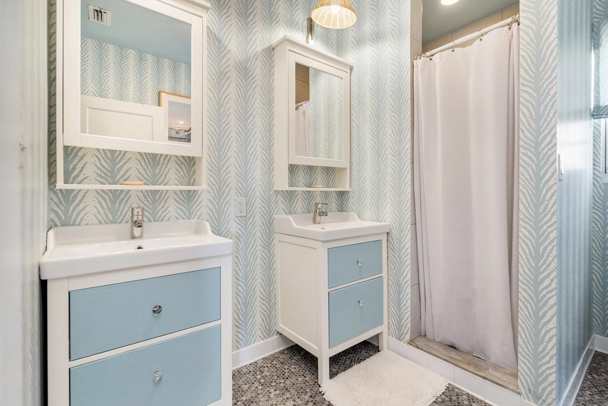 3213 Vincent Road, West Palm Beach, FL 33405 — photo 12 of 23