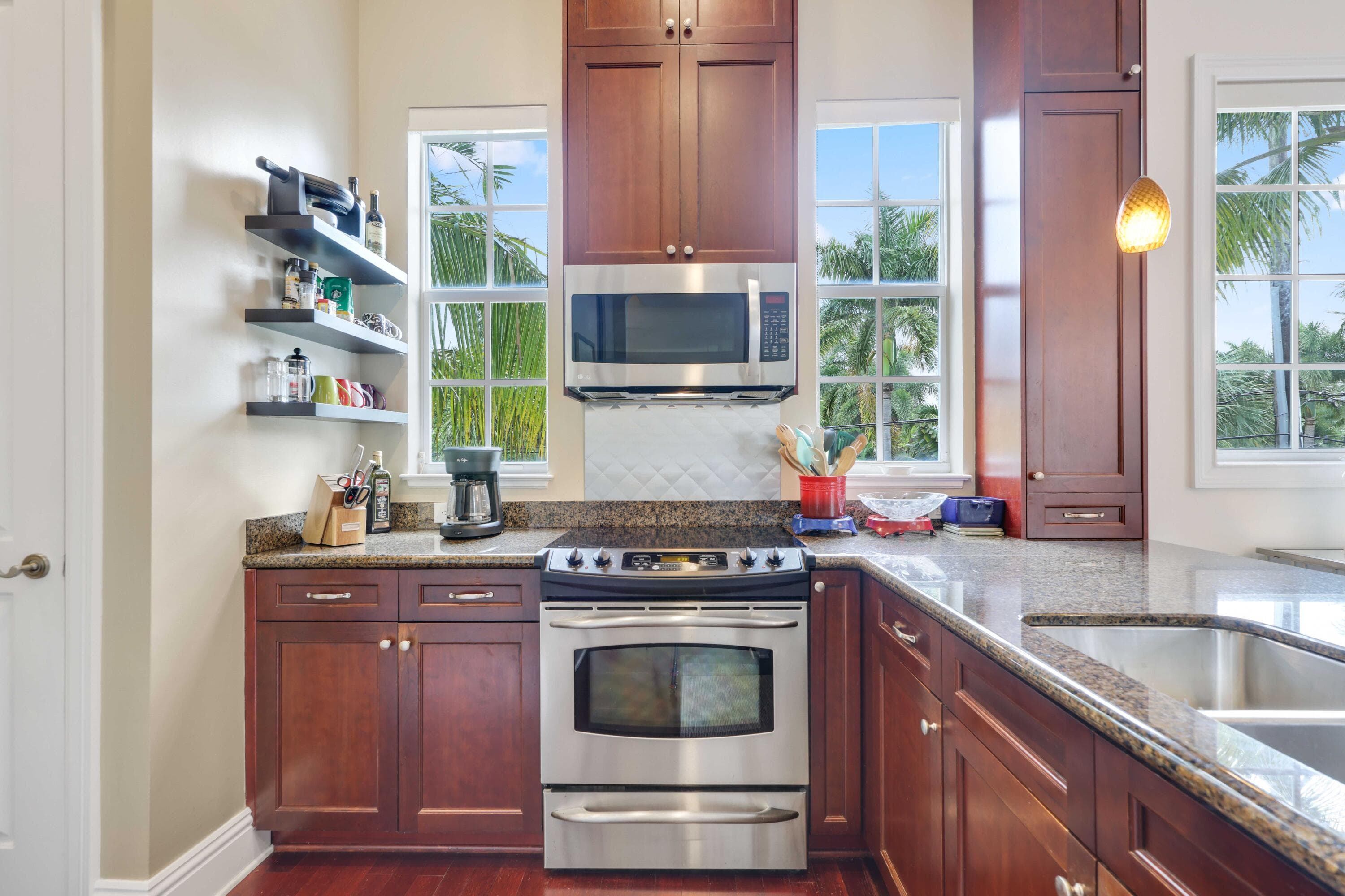 285 SE 6th Avenue I, Delray Beach, FL 33483 — photo 19 of 47
