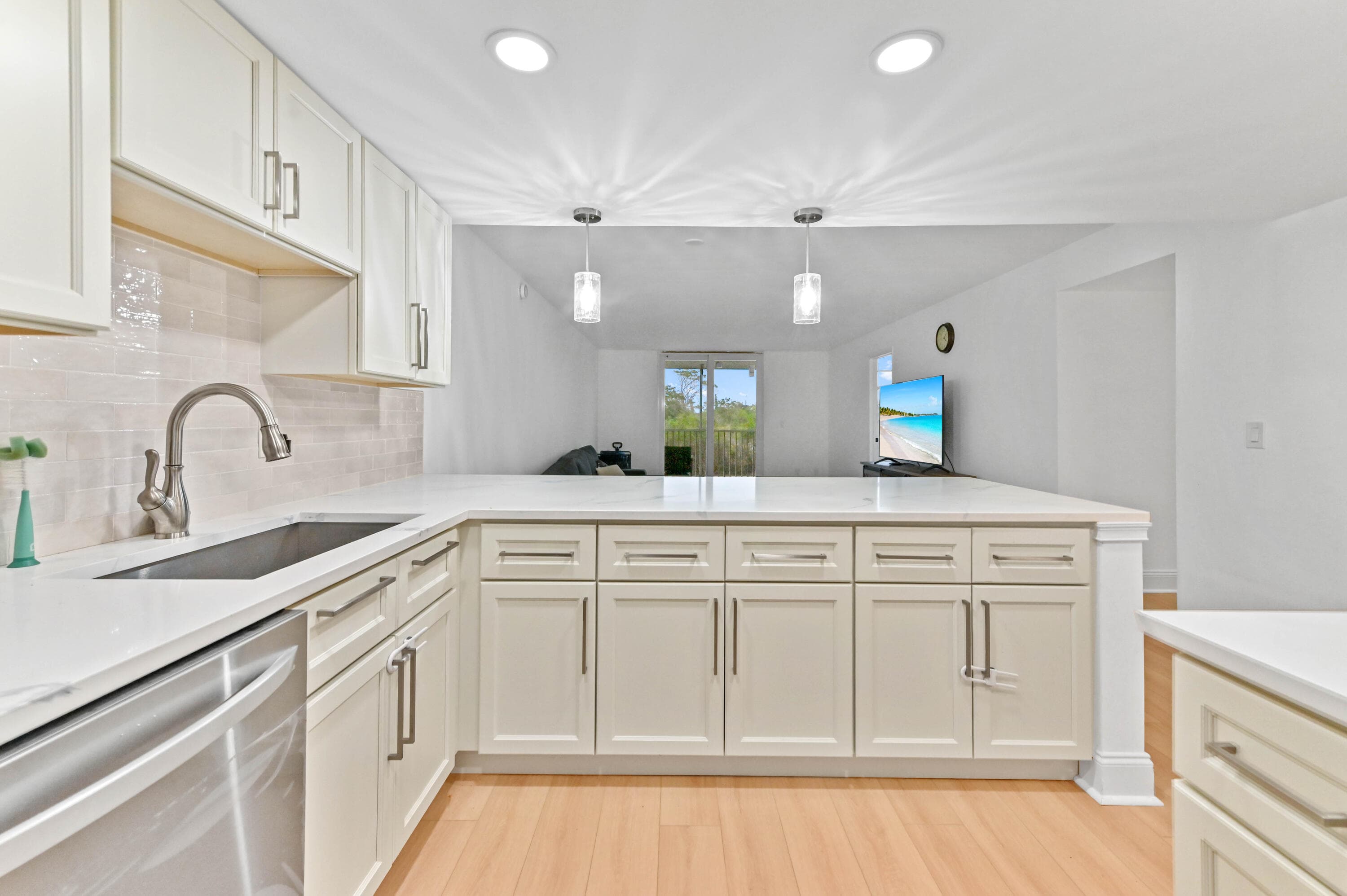 5700 NW 2nd Avenue 211, Boca Raton, FL 33487 — photo 7 of 29