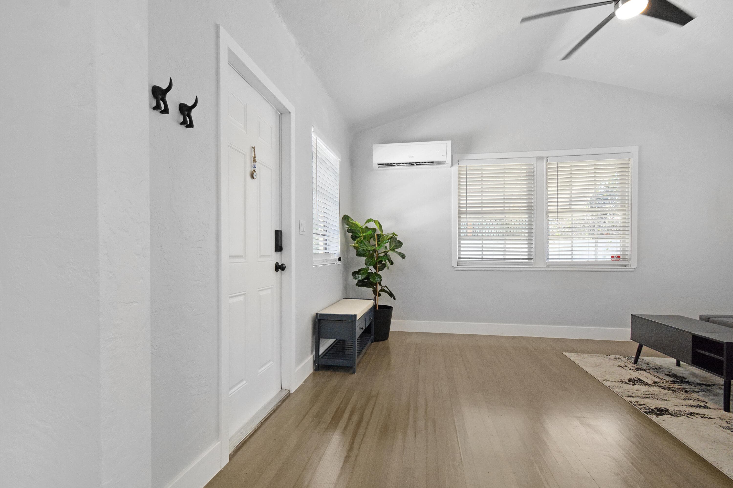 2140 Monroe Terrace, Hollywood, FL 33020 — photo 8 of 34
