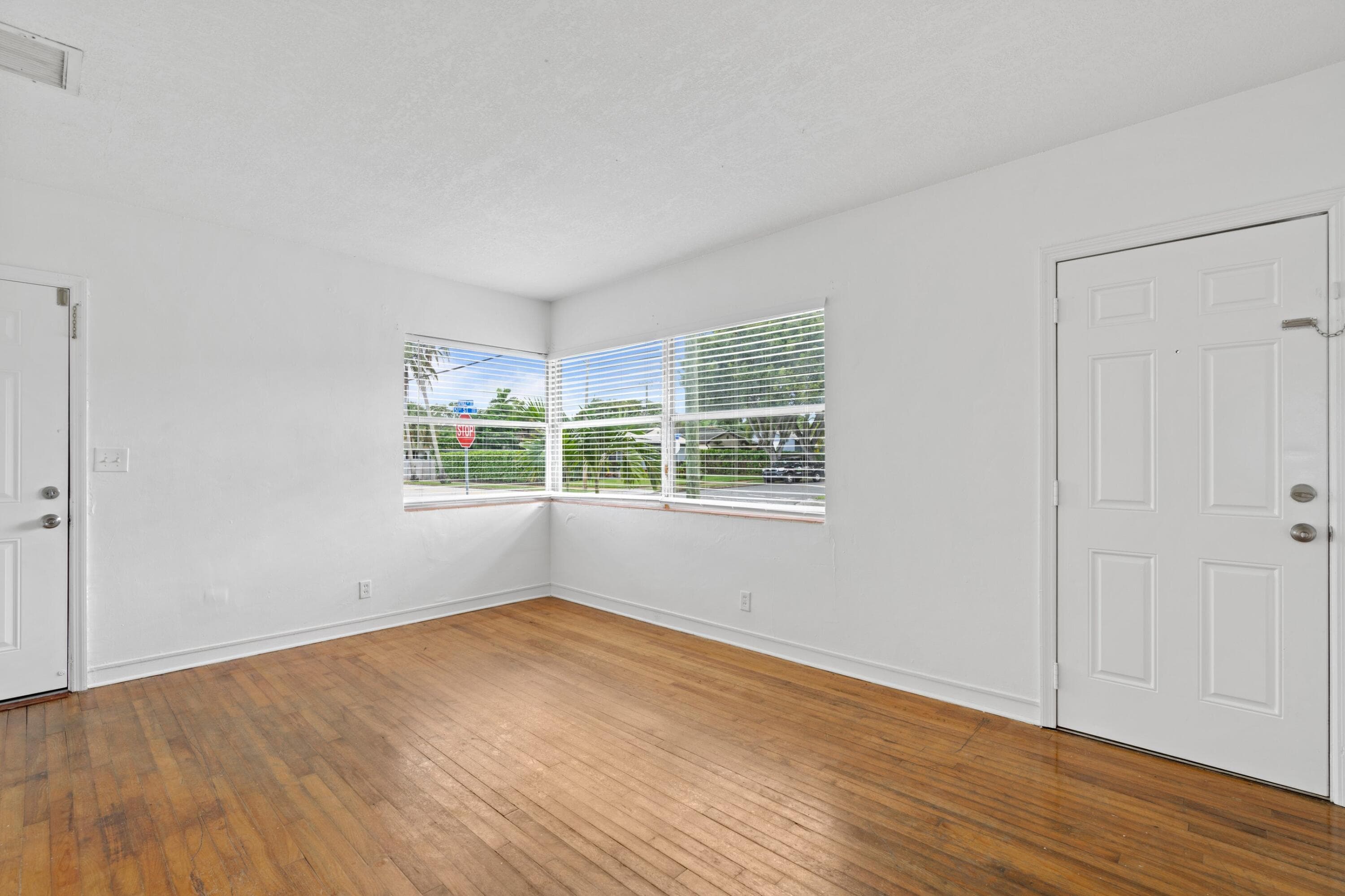 5208 Spruce Avenue B, West Palm Beach, FL 33407 — photo 5 of 13
