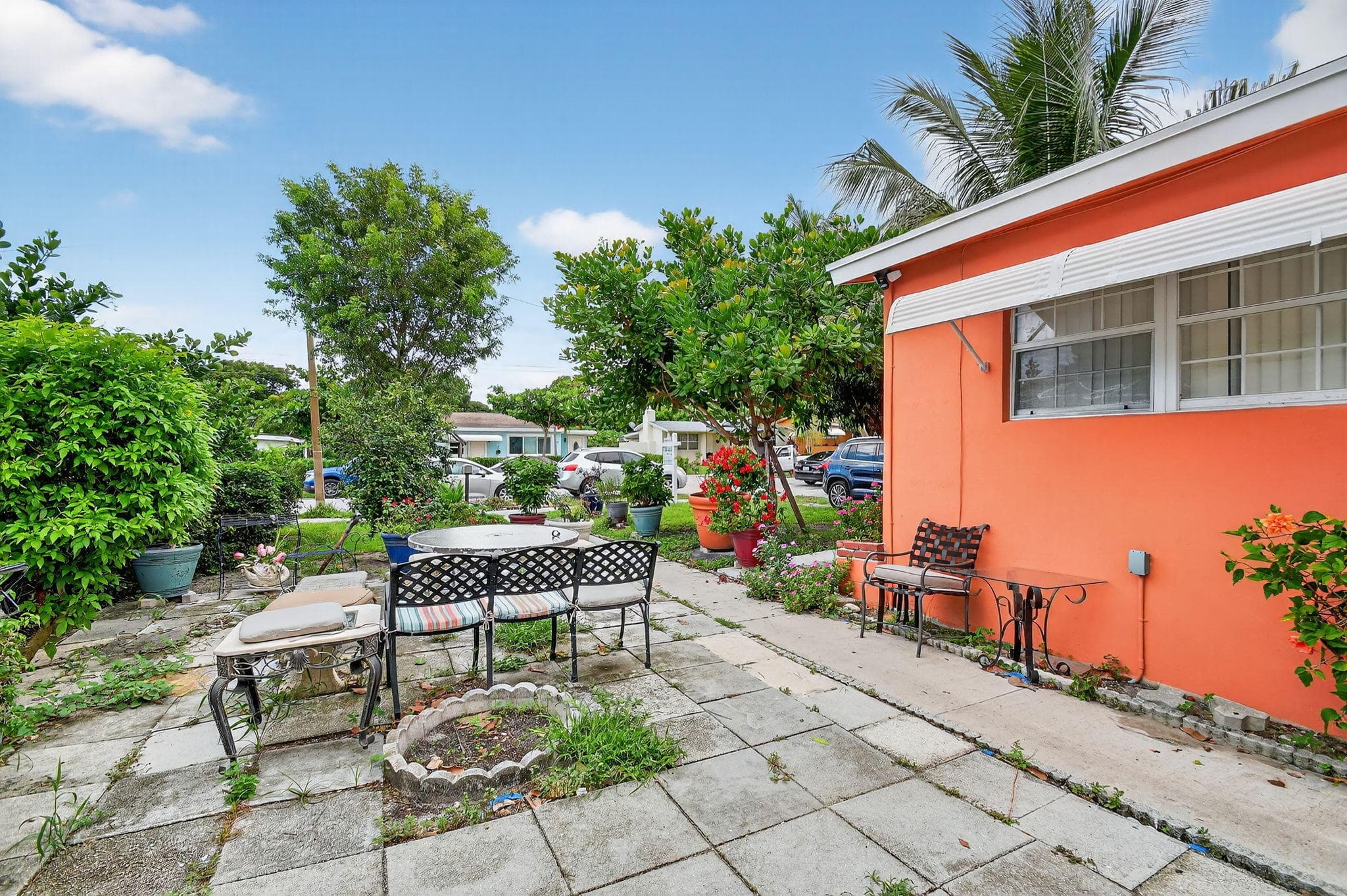 1007 Almeria Road, West Palm Beach, FL 33405 — photo 9 of 48