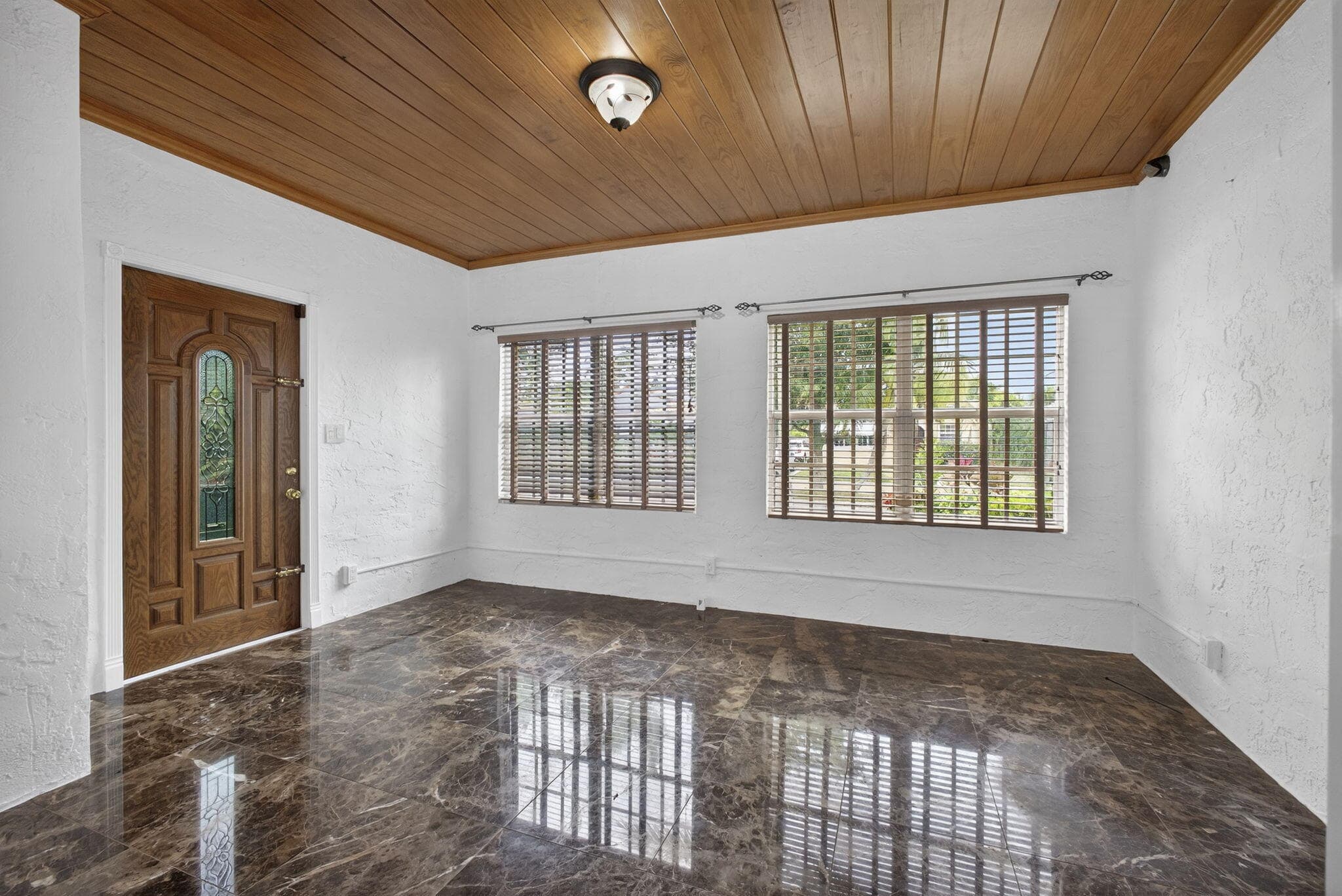 616 Upland Road, West Palm Beach, FL 33401 — photo 11 of 68