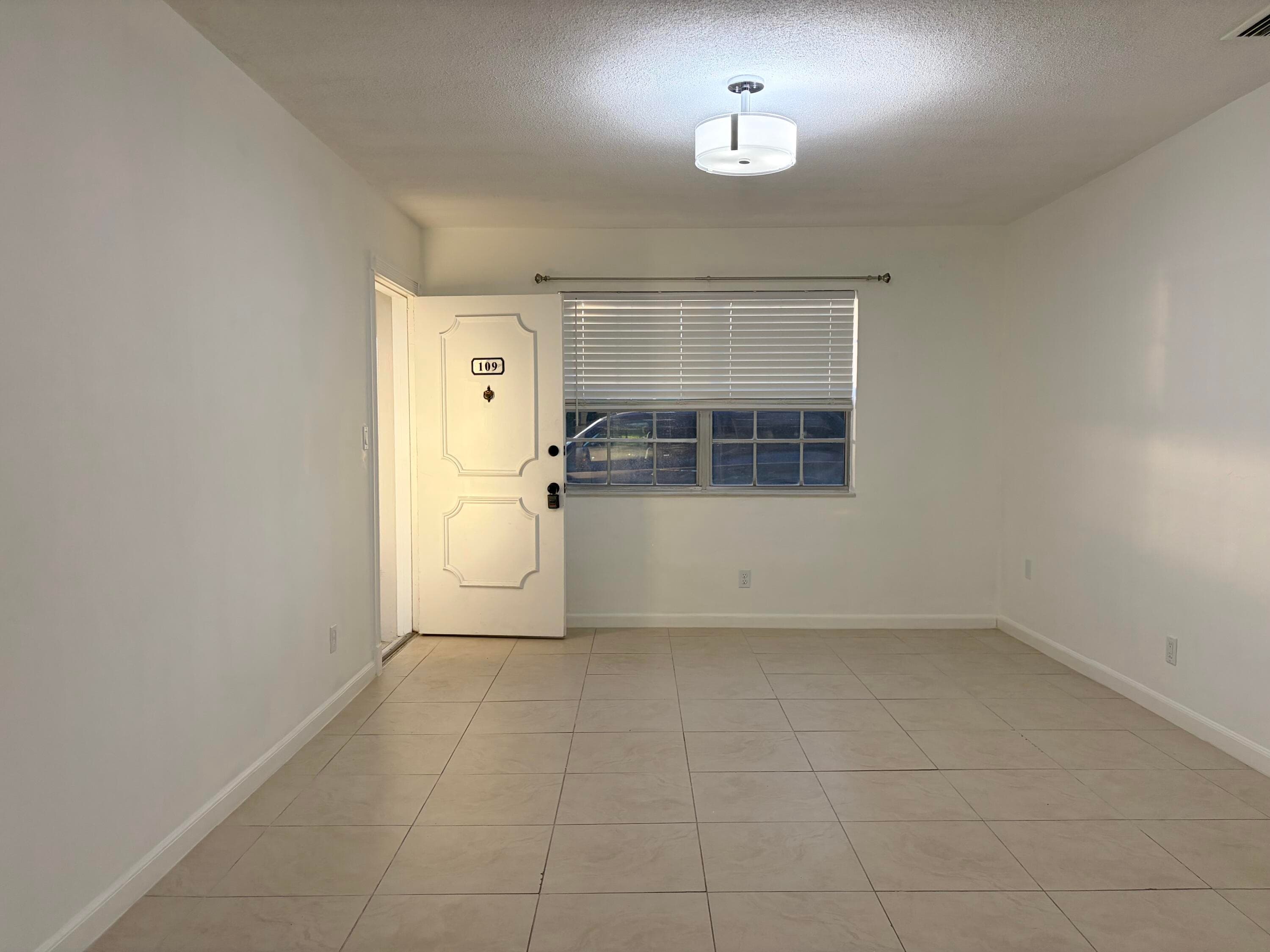298 SW 6th Street 109, Boca Raton, FL 33432 — photo 4 of 39