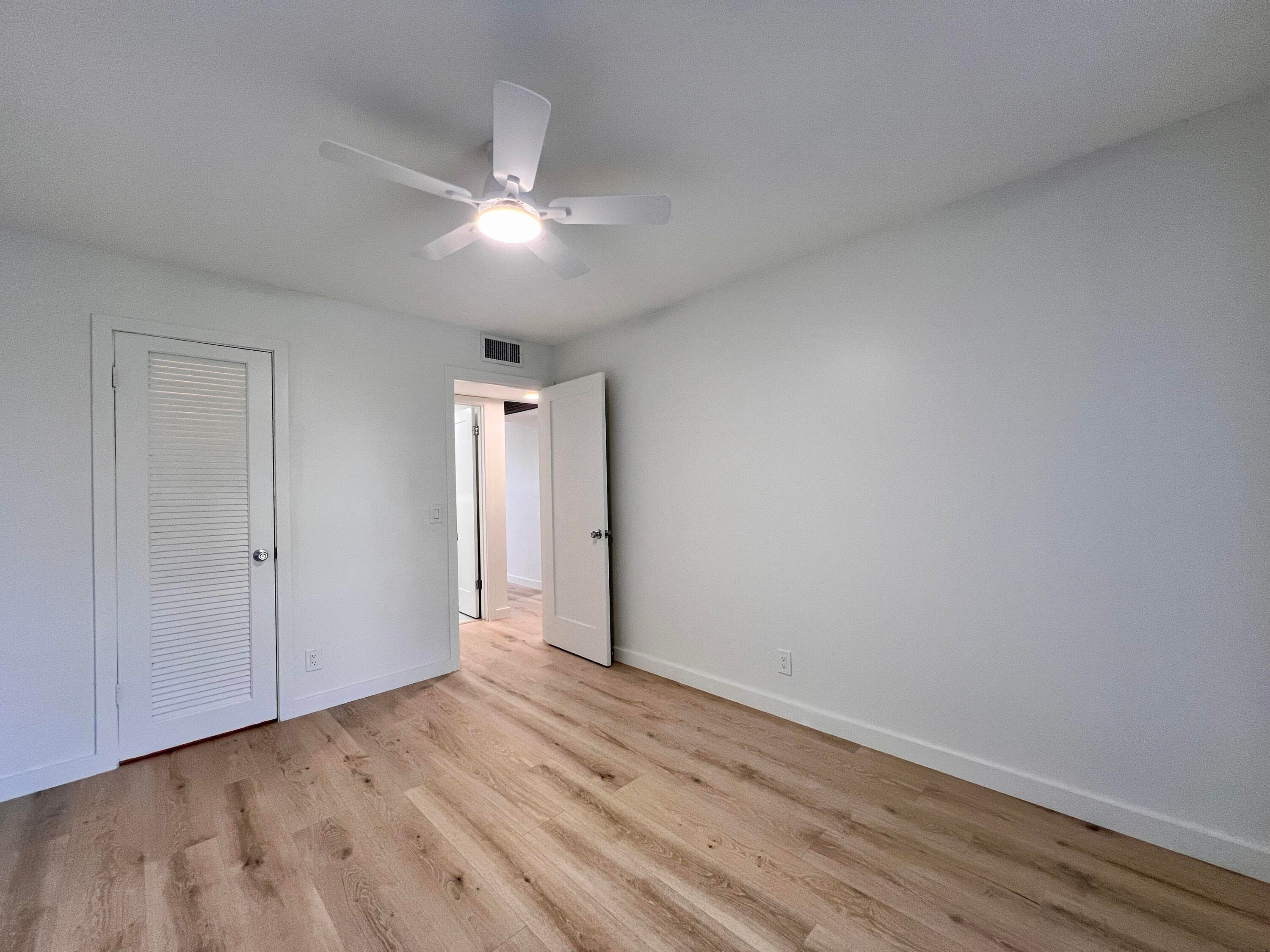 130 Chatham F, West Palm Beach, FL 33417 — photo 10 of 18