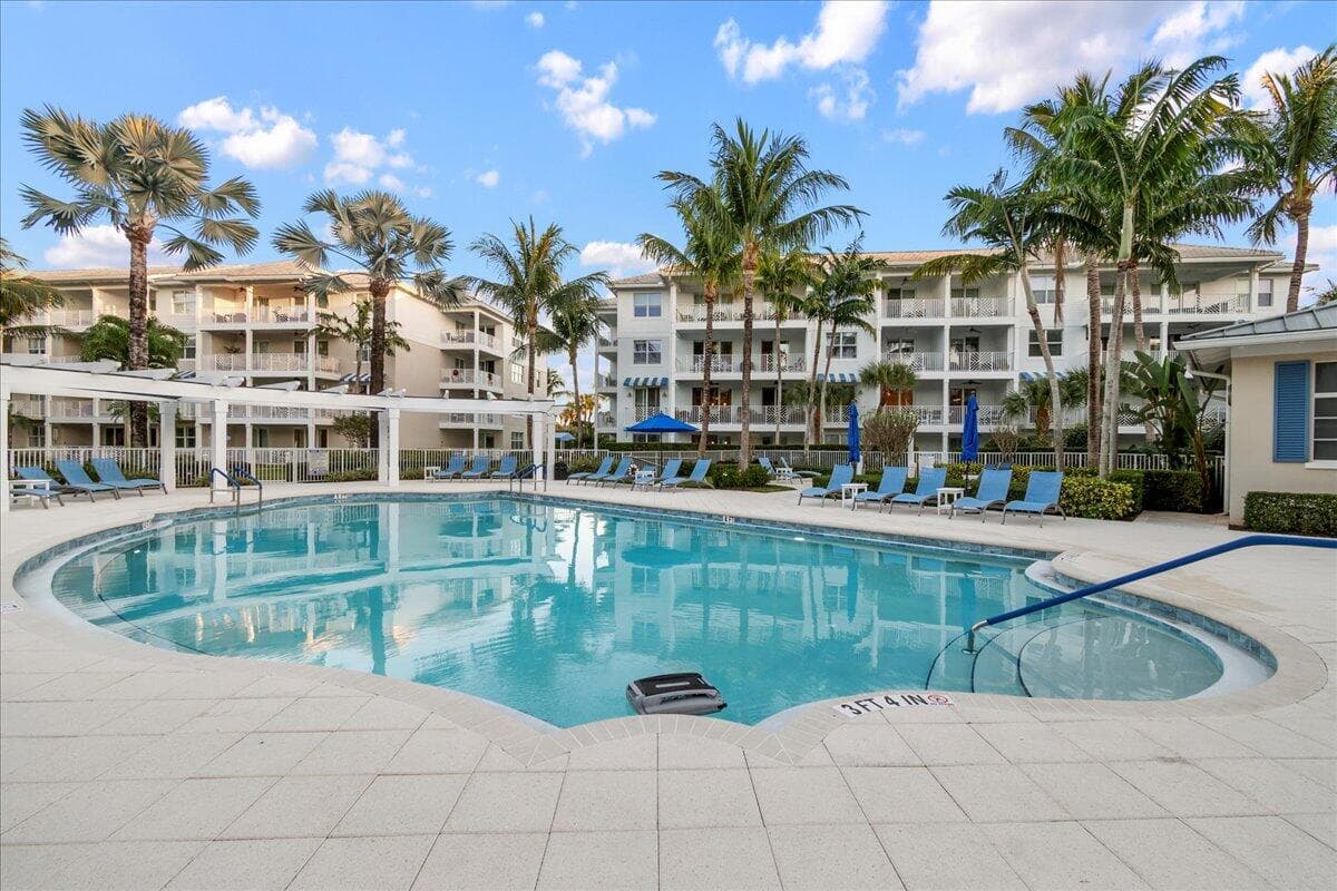144 Bay Colony Drive N Penthouse, Juno Beach, FL 33408 — photo 39 of 50