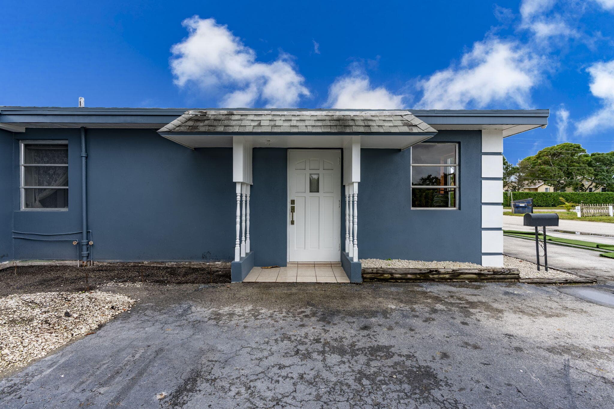 945 Miner Road, Lake Worth, FL 33462 — photo 12 of 102
