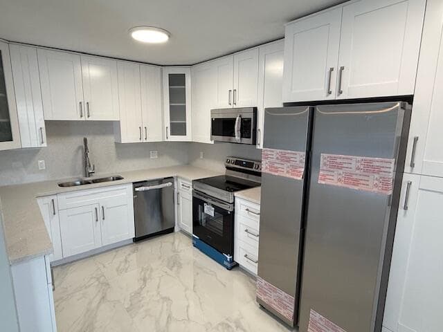 810 Lake Shore Drive 19, Lake Park, FL 33403 — photo 1 of 13