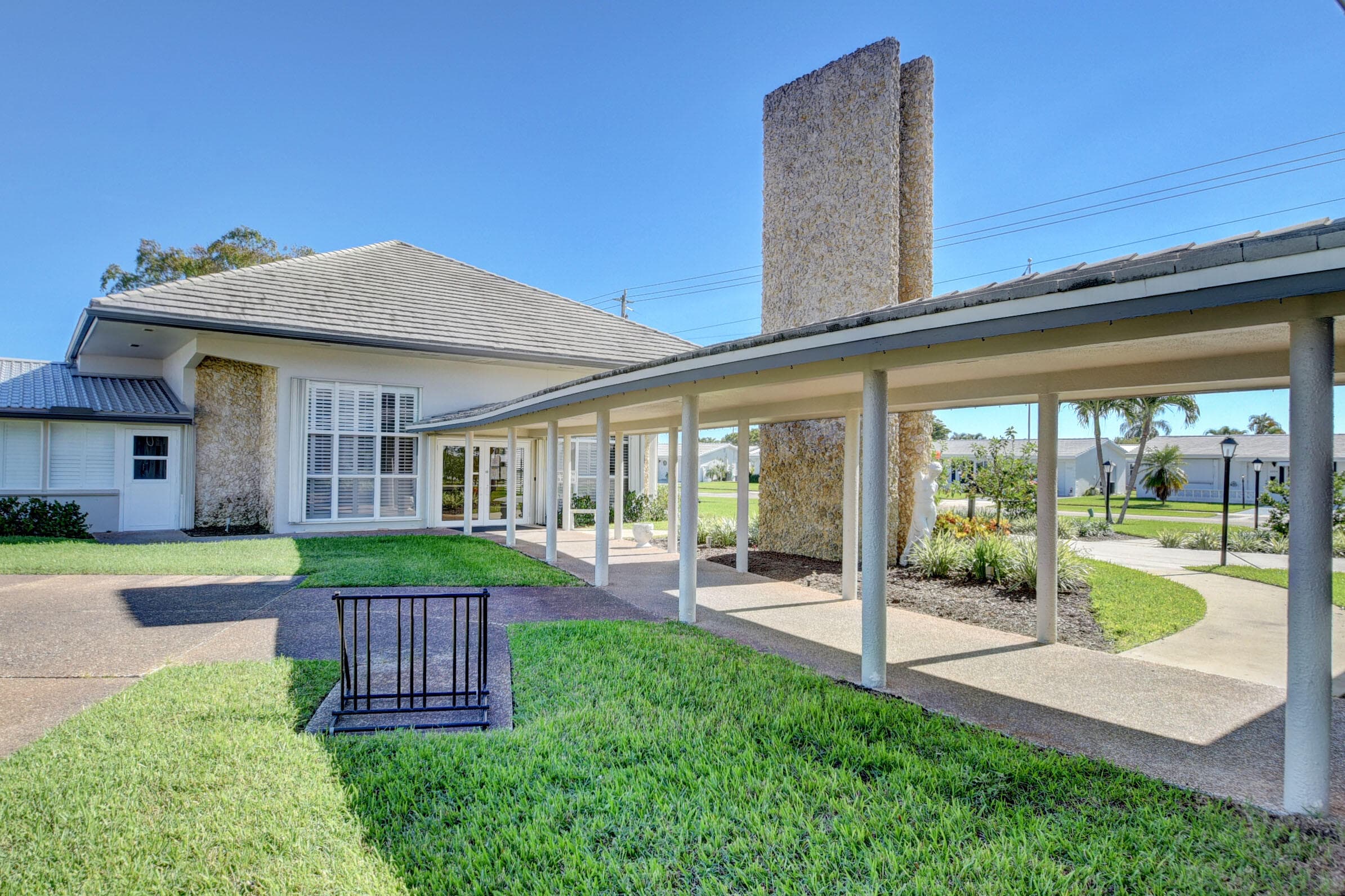 716 SW 18th Street, Boynton Beach, FL 33426 — photo 17 of 65