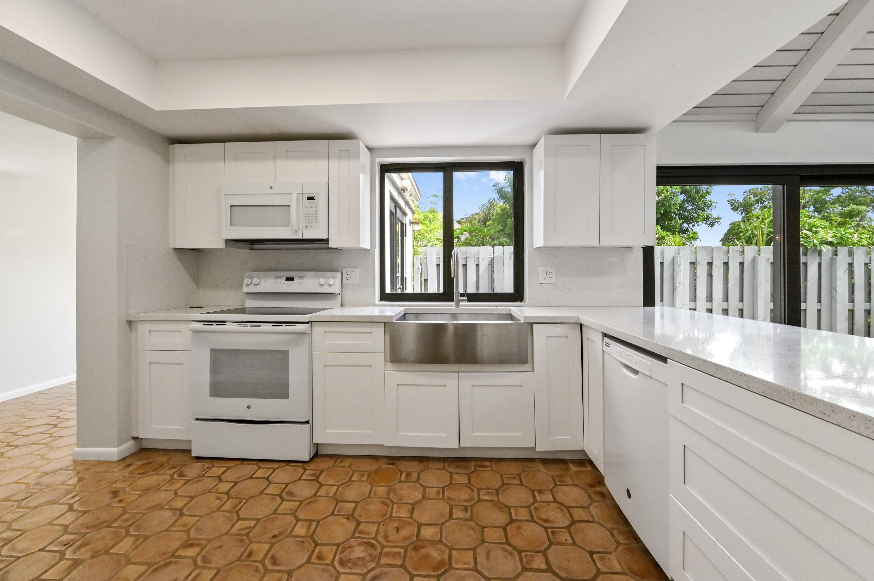 271 NW 15th Street, Boca Raton, FL 33432 — photo 14 of 35
