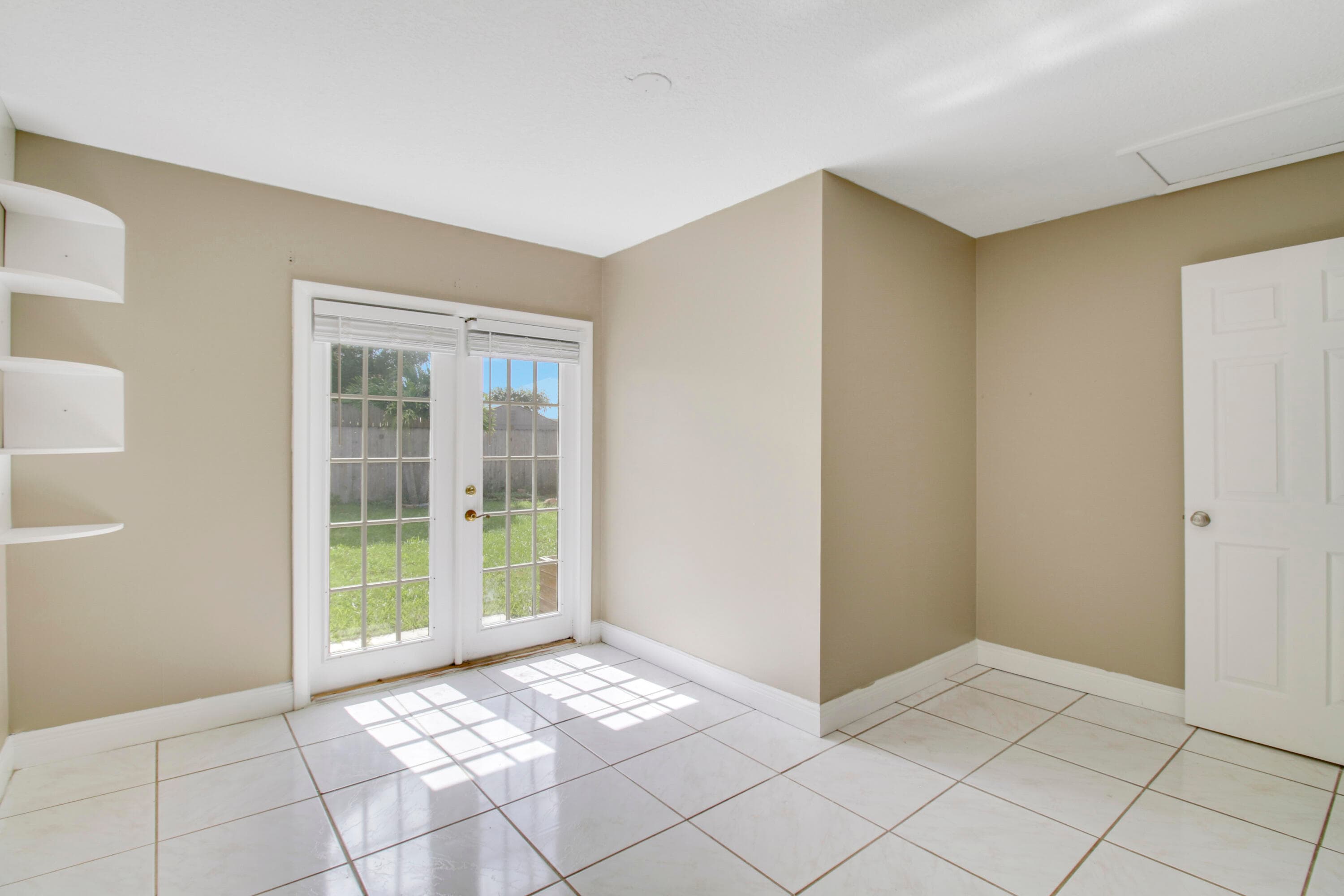 5929 SE Collins Avenue, Stuart, FL 34997 — photo 18 of 37