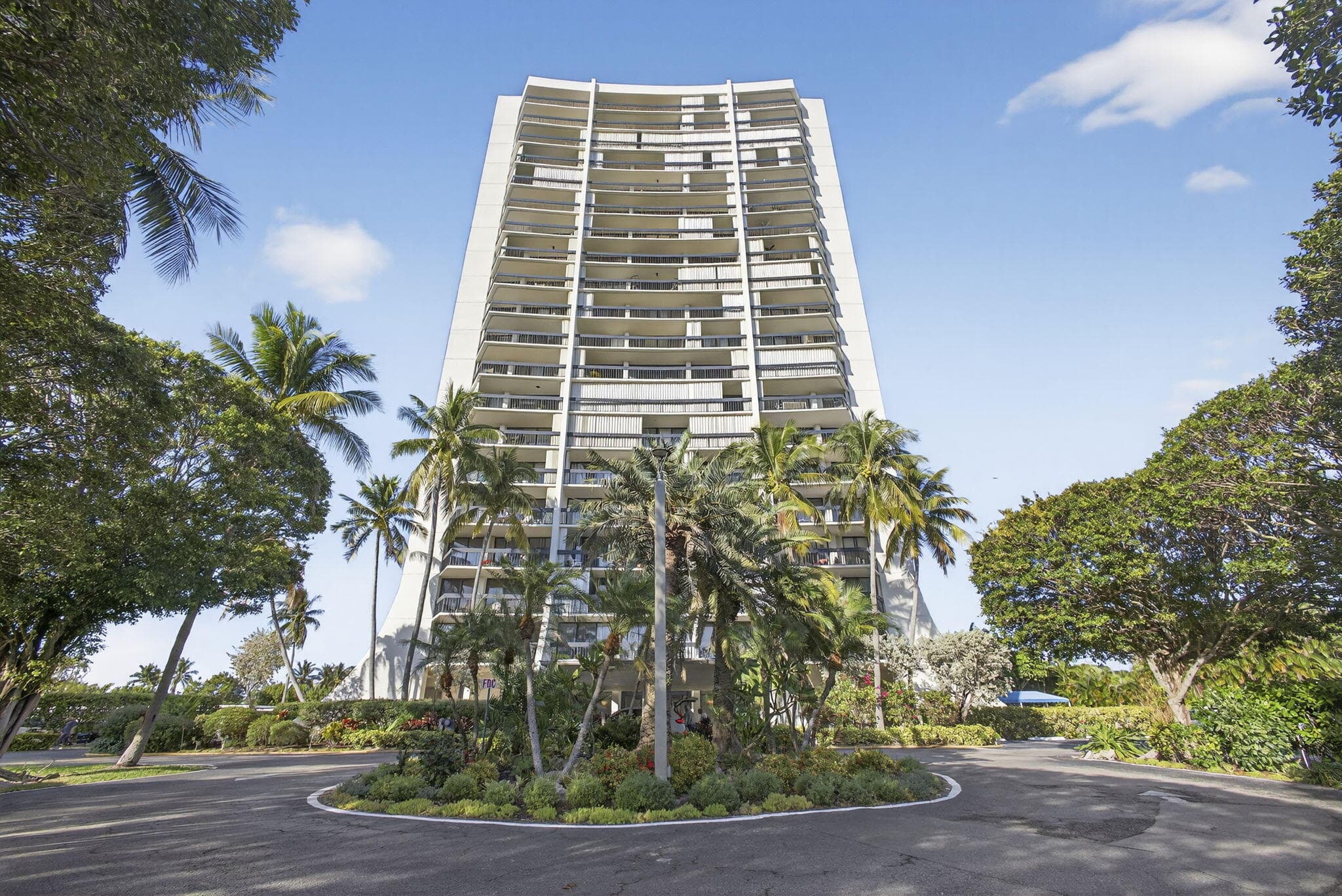 2400 Presidential Way 1606, West Palm Beach, FL 33401 — photo 45 of 58