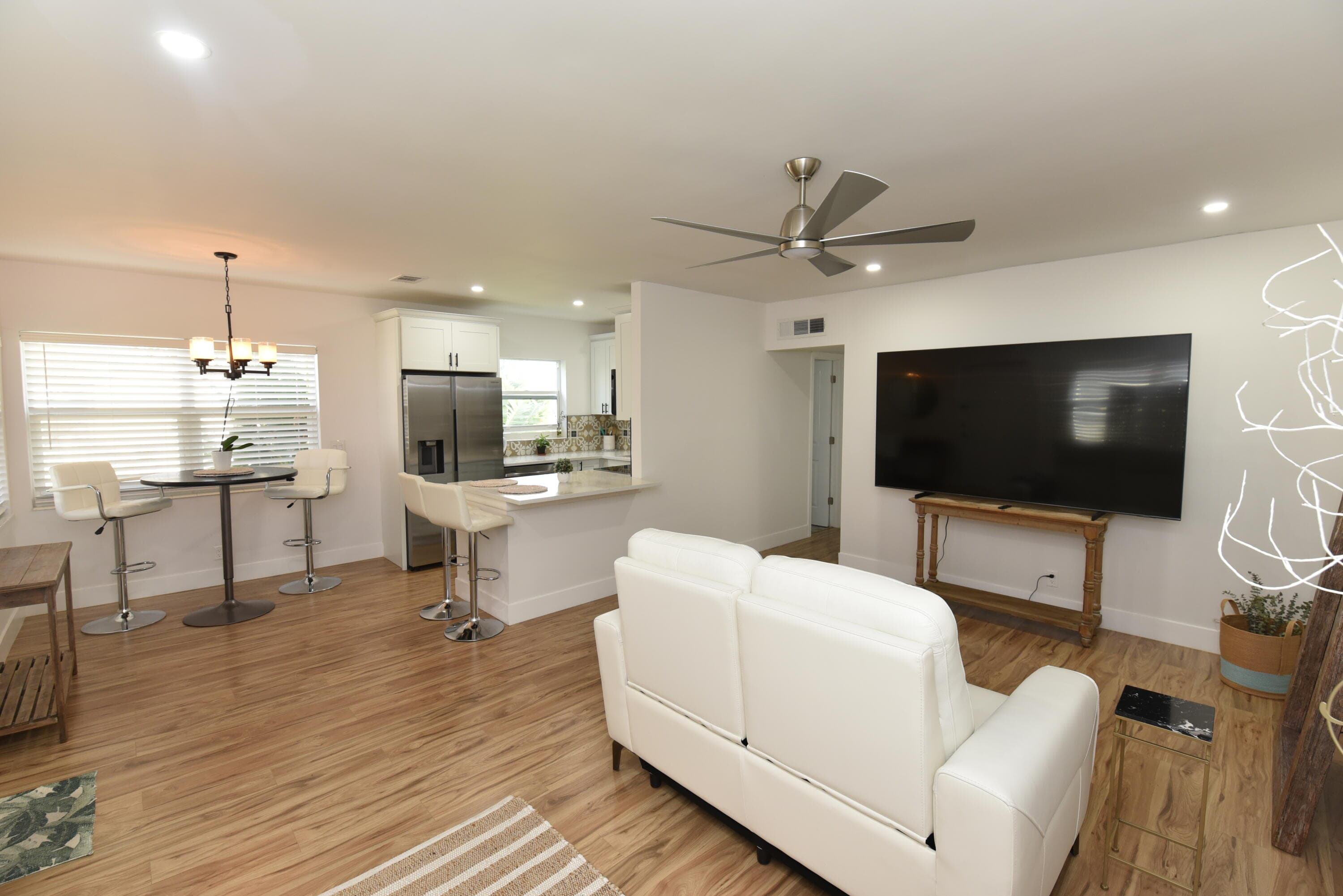 112 Salisbury E, West Palm Beach, FL 33417 — photo 9 of 41