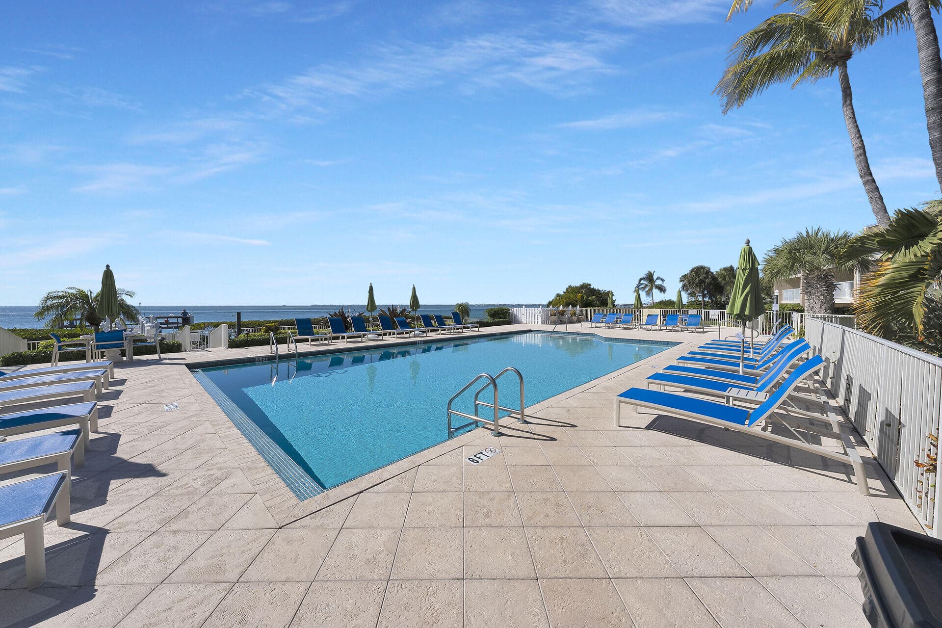 1133 W Ocean Drive 17, Key Colony Beach, FL 33050 — photo 40 of 50