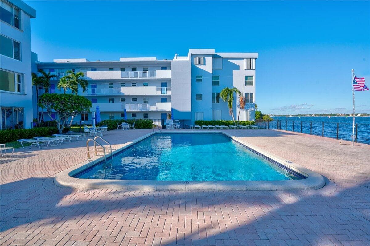 1810 New Palm Way 417, Boynton Beach, FL 33435 — photo 1 of 45