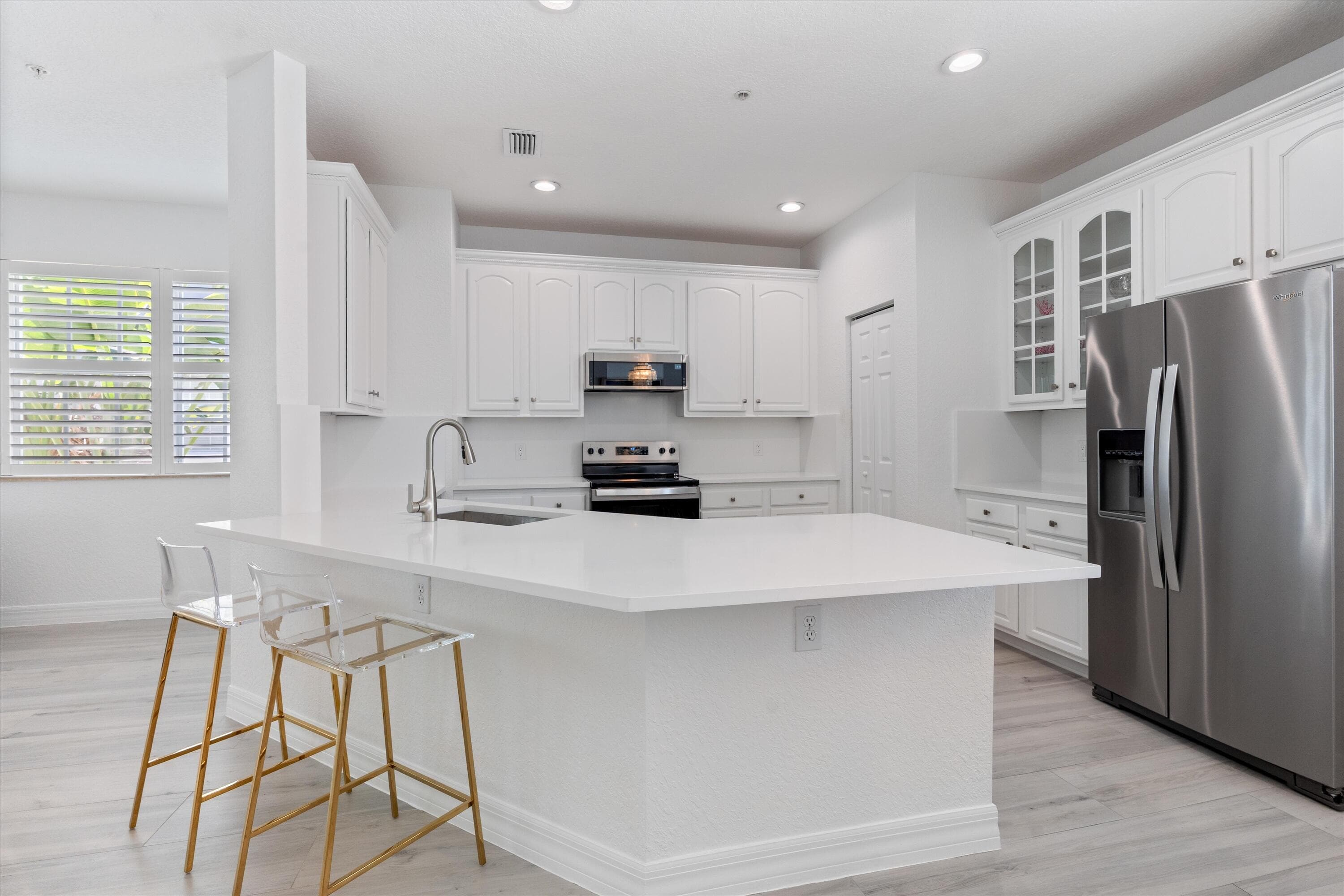 295 NE 5th Avenue 32, Delray Beach, FL 33483 — photo 1 of 29