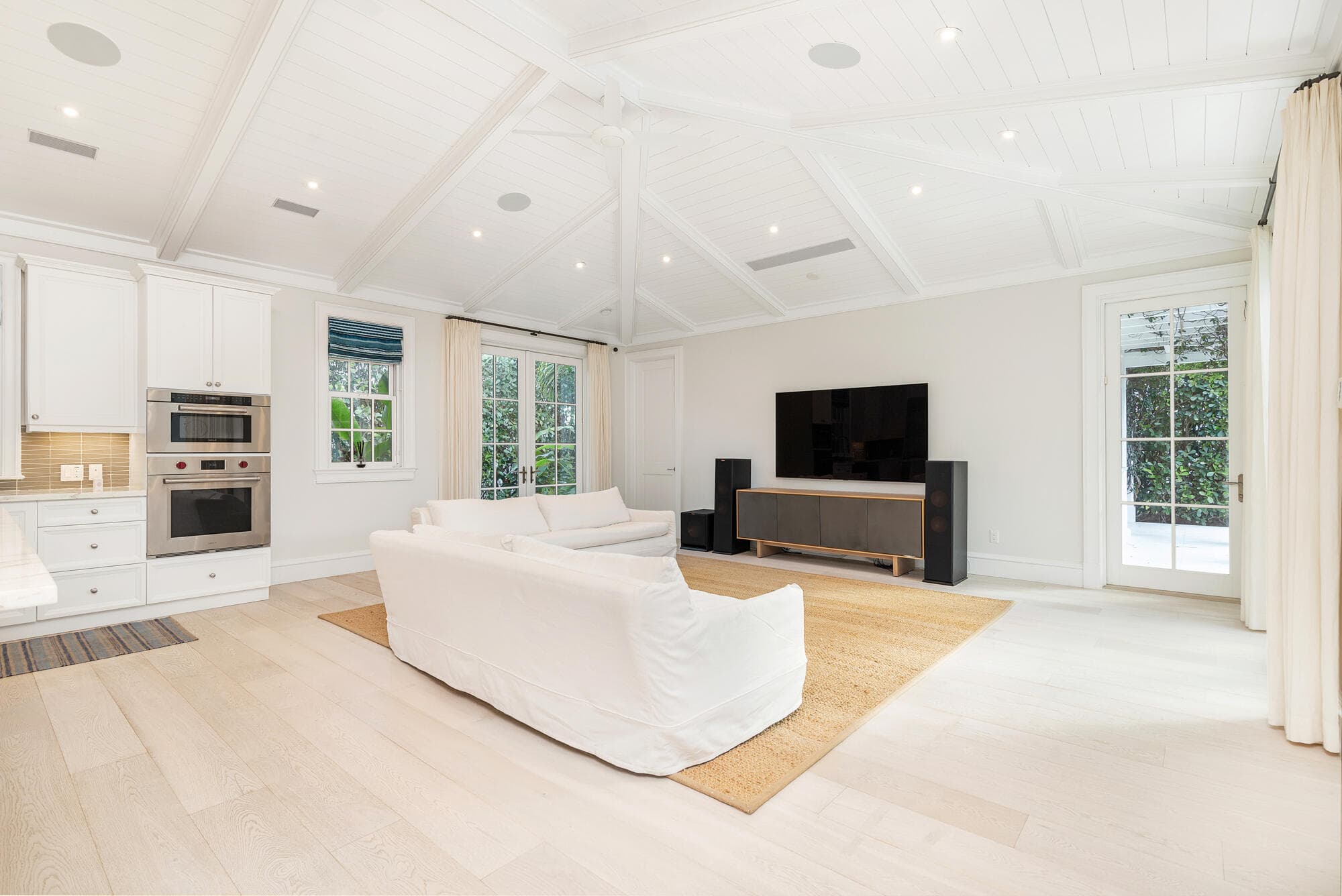 216 Sandpiper Drive, Palm Beach, FL 33480 — photo 10 of 48