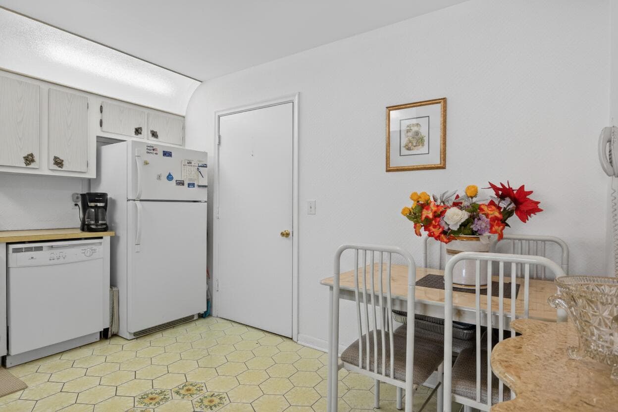 4751 NW 21st Street 417, Lauderhill, FL 33313 — photo 3 of 30
