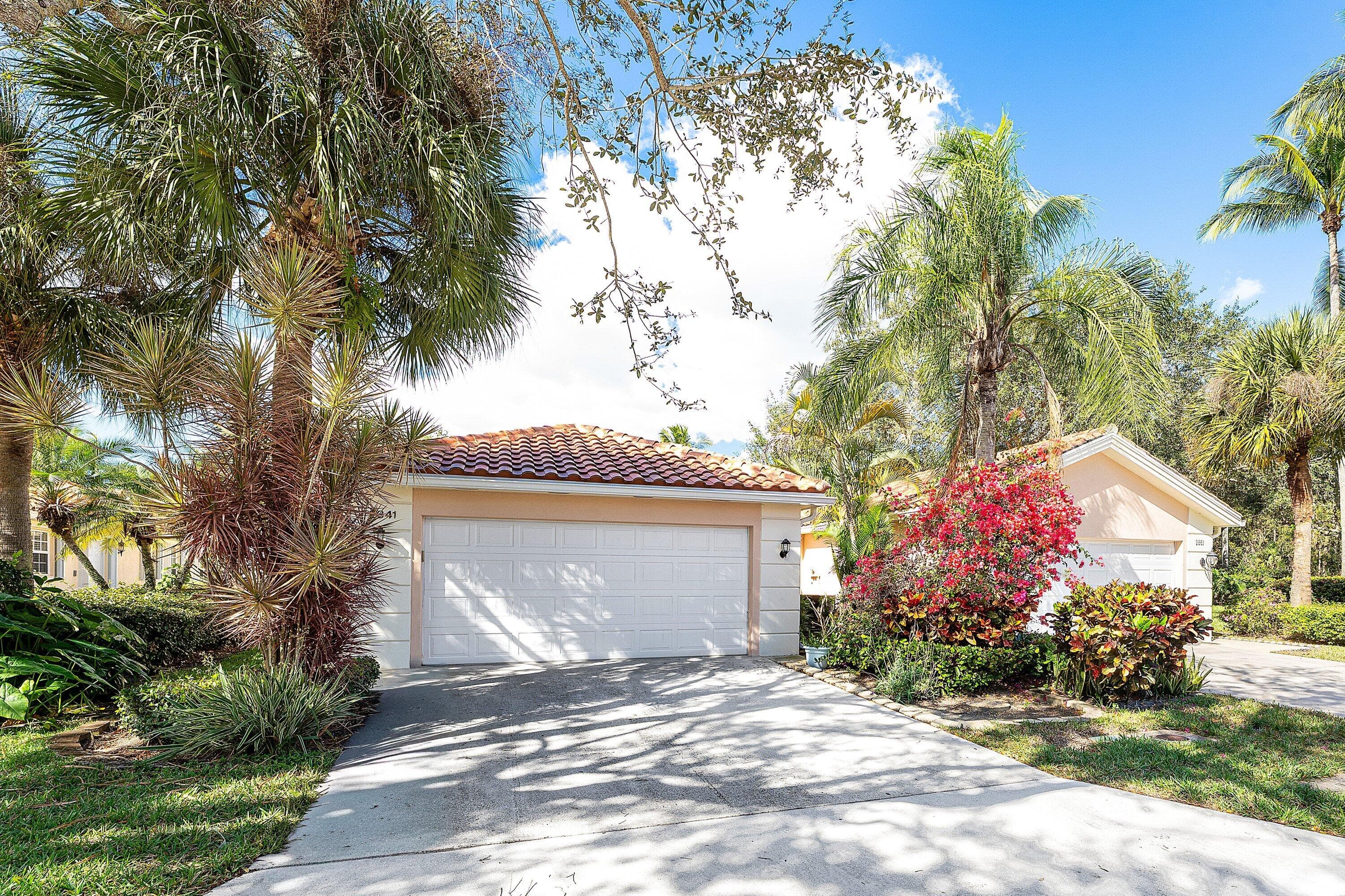 2841 Livingston Lane, West Palm Beach, FL 33411 — photo 2 of 43