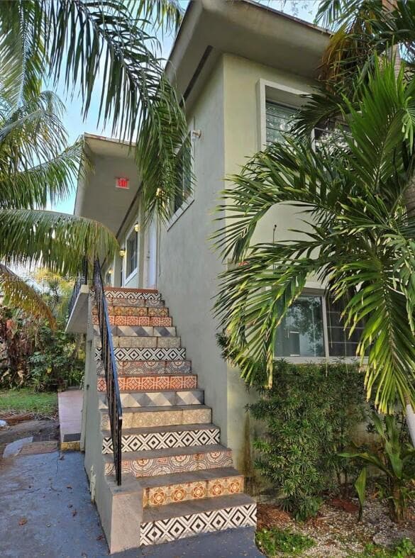 7025 Rue Granville, Miami Beach, FL 33141 — photo 1 of 14