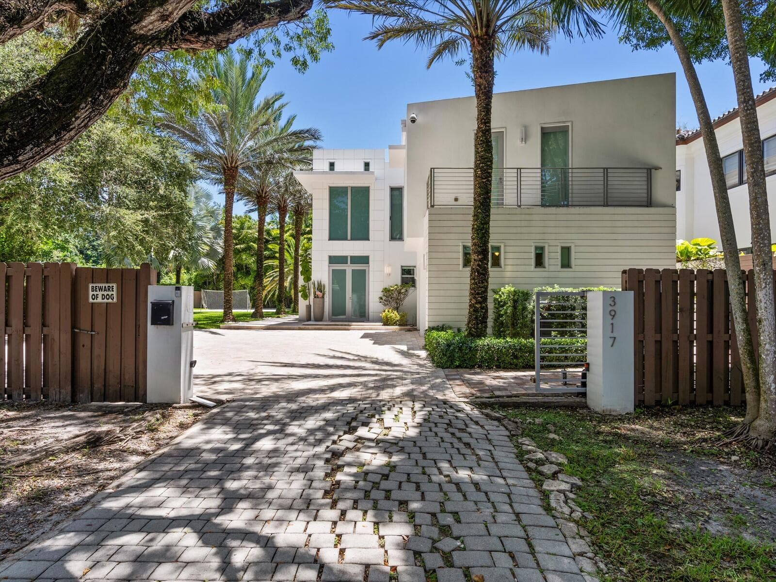 3917 S Le Jeune Road, Miami, FL 33146 — photo 1 of 91
