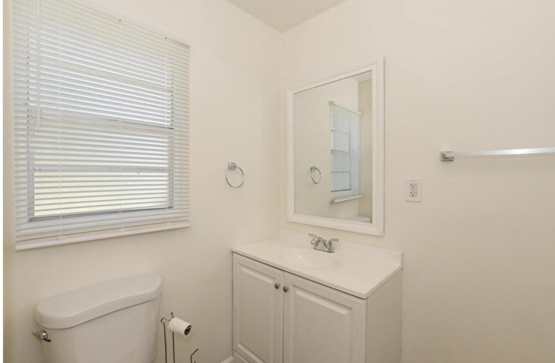 119 S 11th Street, Fort Pierce, FL 34950 — photo 8 of 22