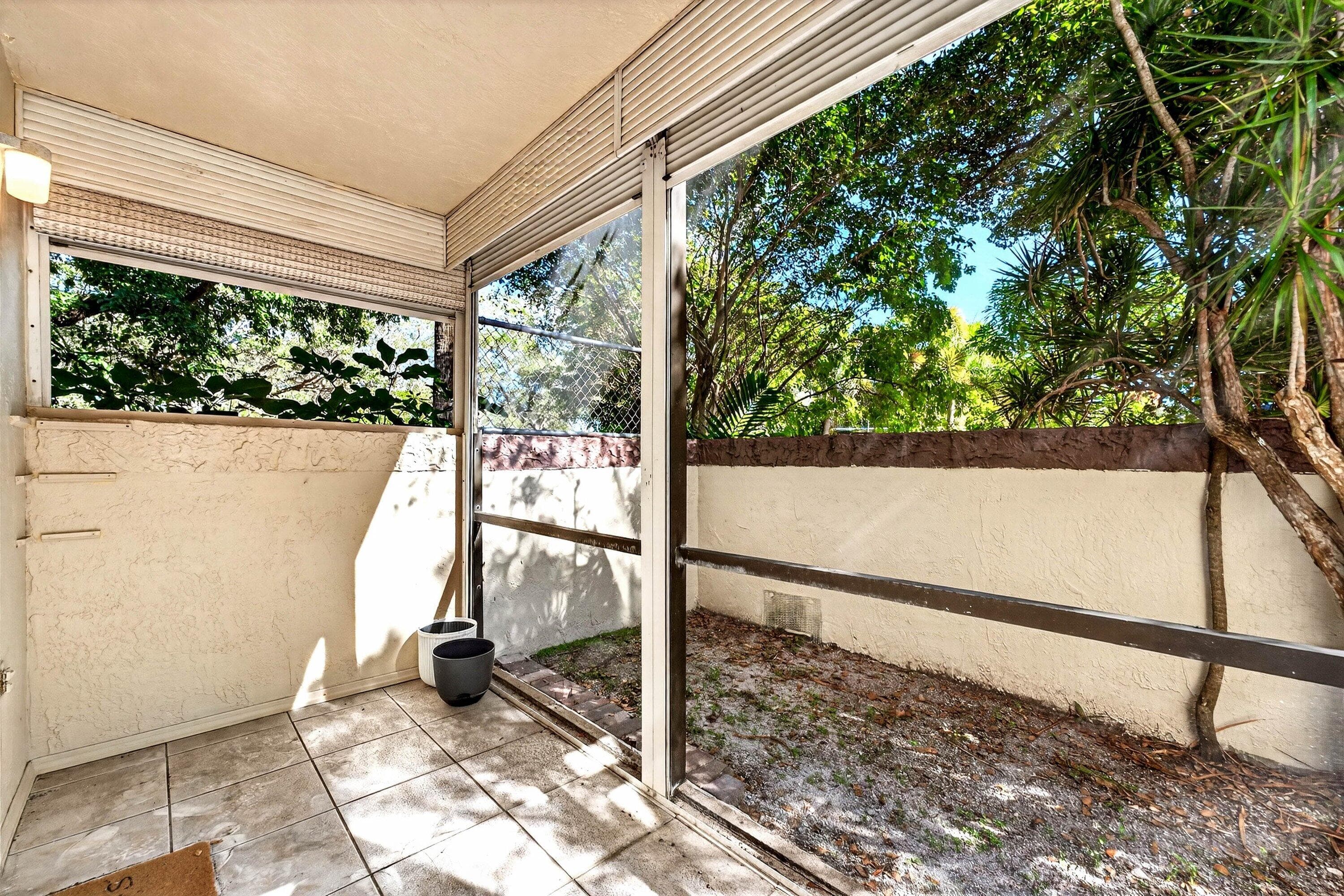 1681 NW 70th Avenue 102, Plantation, FL 33313 — photo 21 of 38