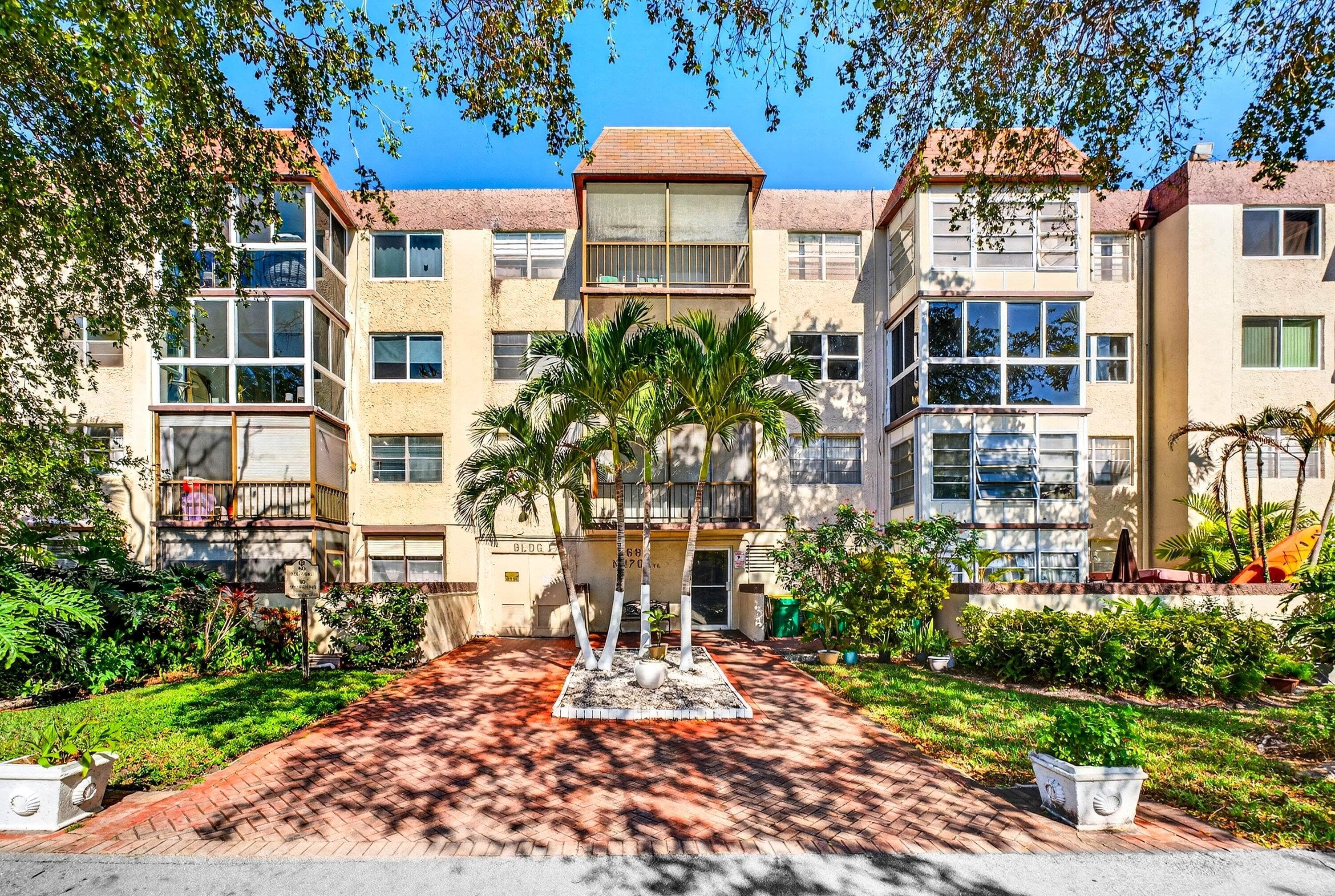 1681 NW 70th Avenue 102, Plantation, FL 33313 — photo 7 of 38