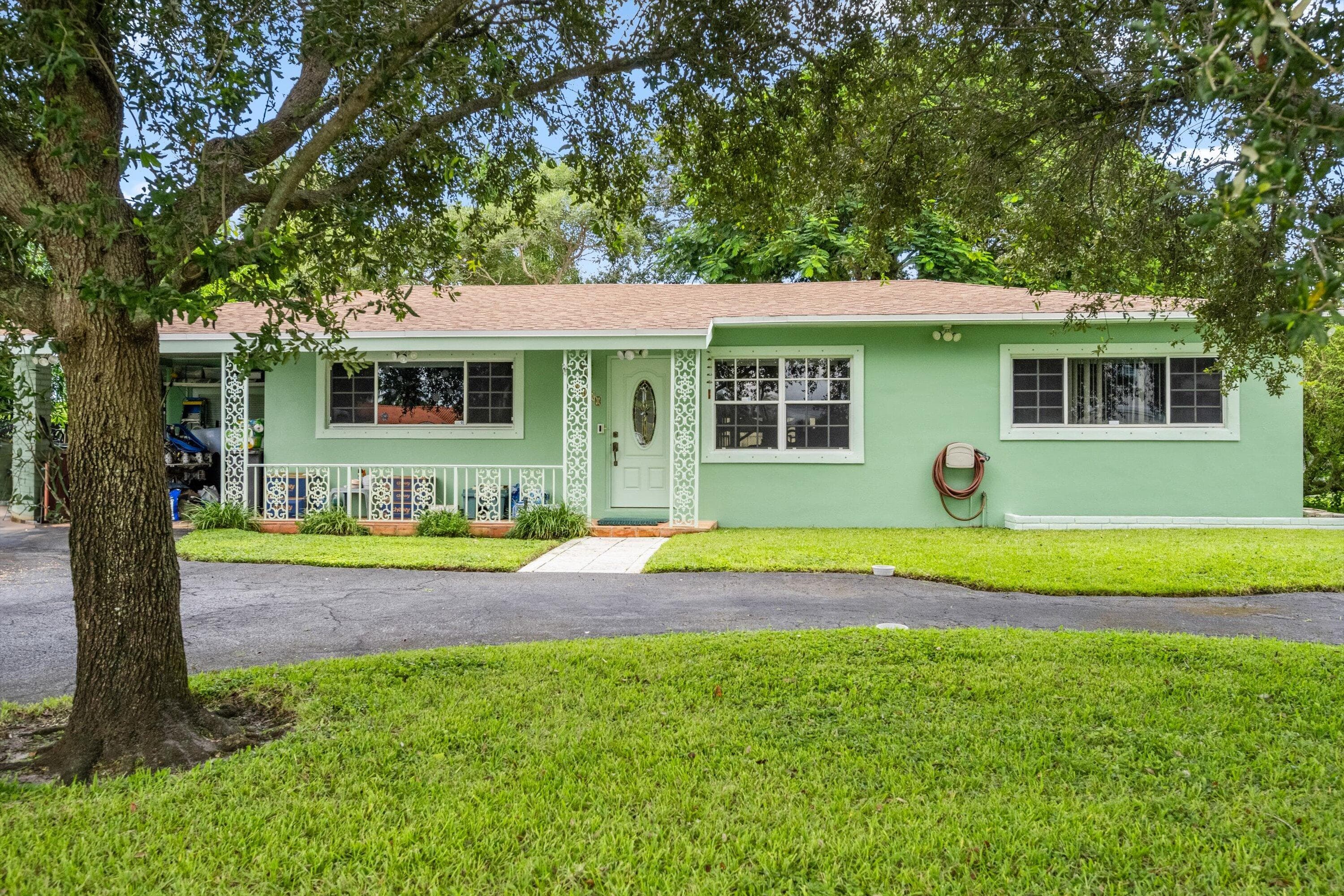 6400 Carambola Circle, West Palm Beach, FL 33406 — photo 3 of 11