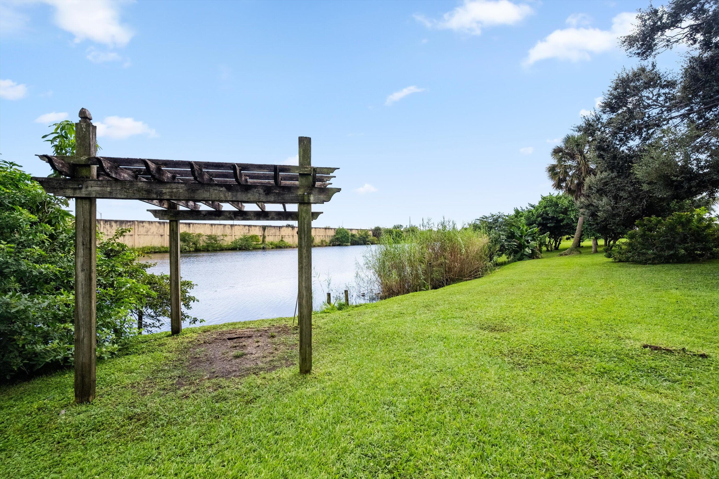 6400 Carambola Circle, West Palm Beach, FL 33406 — photo 10 of 11