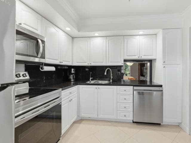 2615 NE 1st Court 106, Boynton Beach, FL 33435 — photo 20 of 41