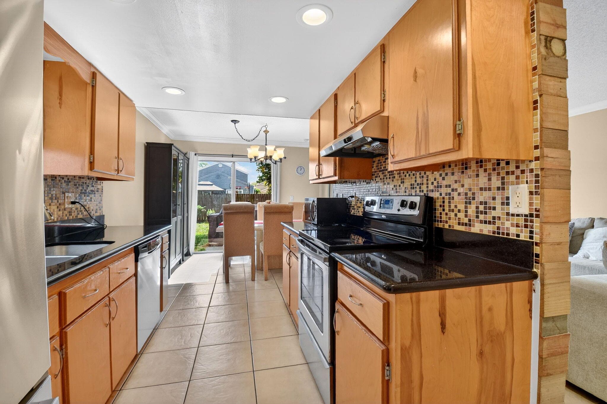 5812 Thisledown Court, West Palm Beach, FL 33415 — photo 17 of 43
