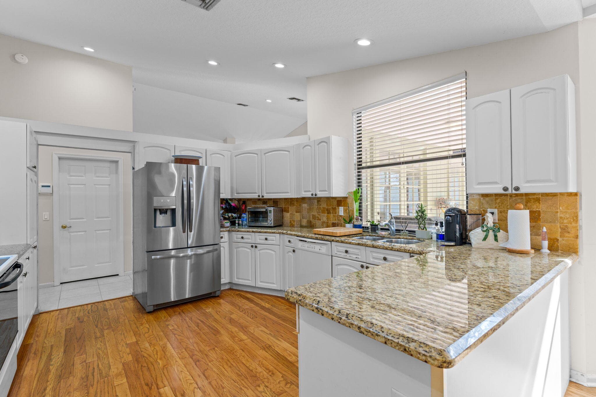 9055 Cypress Hollow Drive, Palm Beach Gardens, FL 33418 — photo 14 of 55