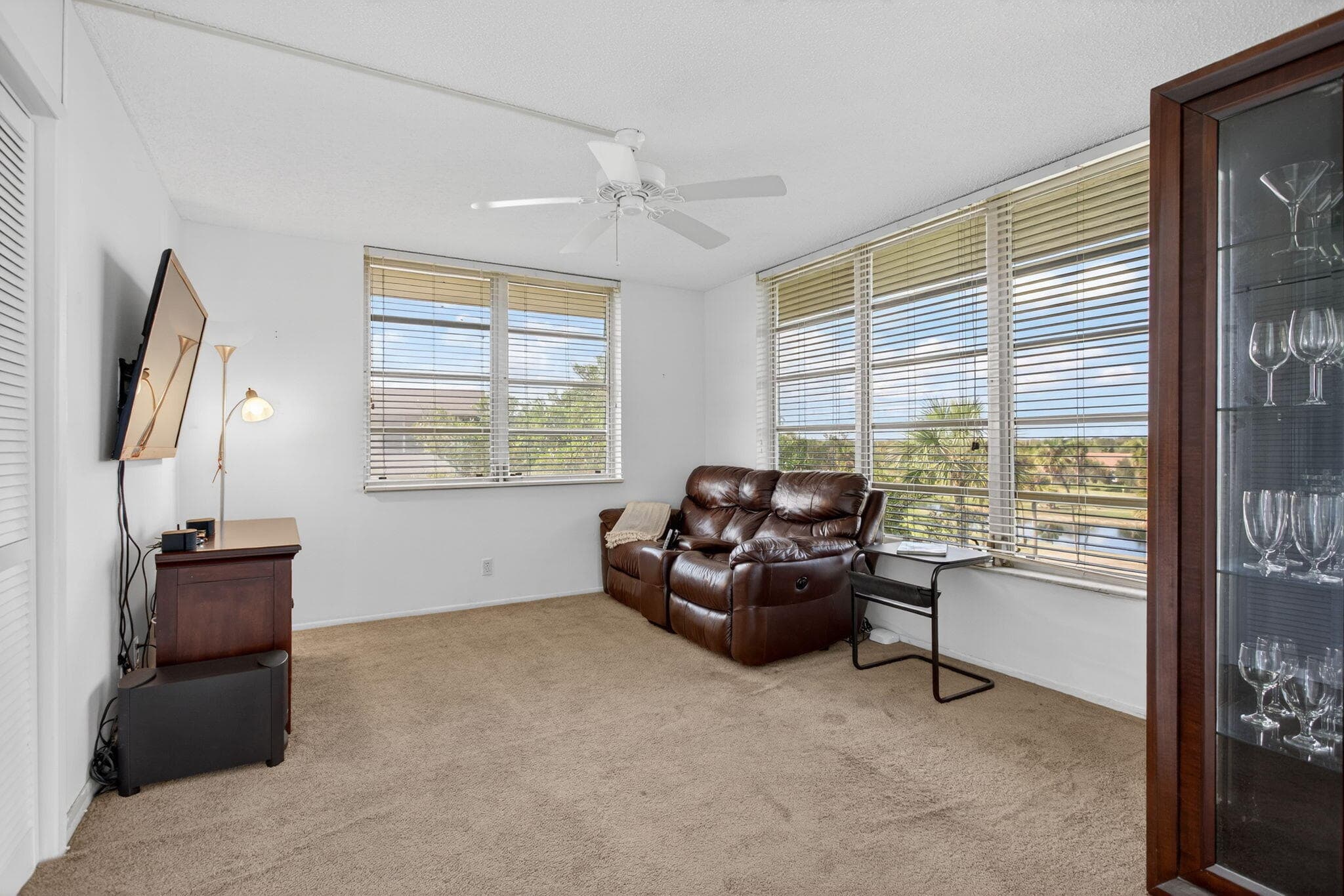 3960 Oaks Clubhouse Drive 512, Pompano Beach, FL 33069 — photo 19 of 58