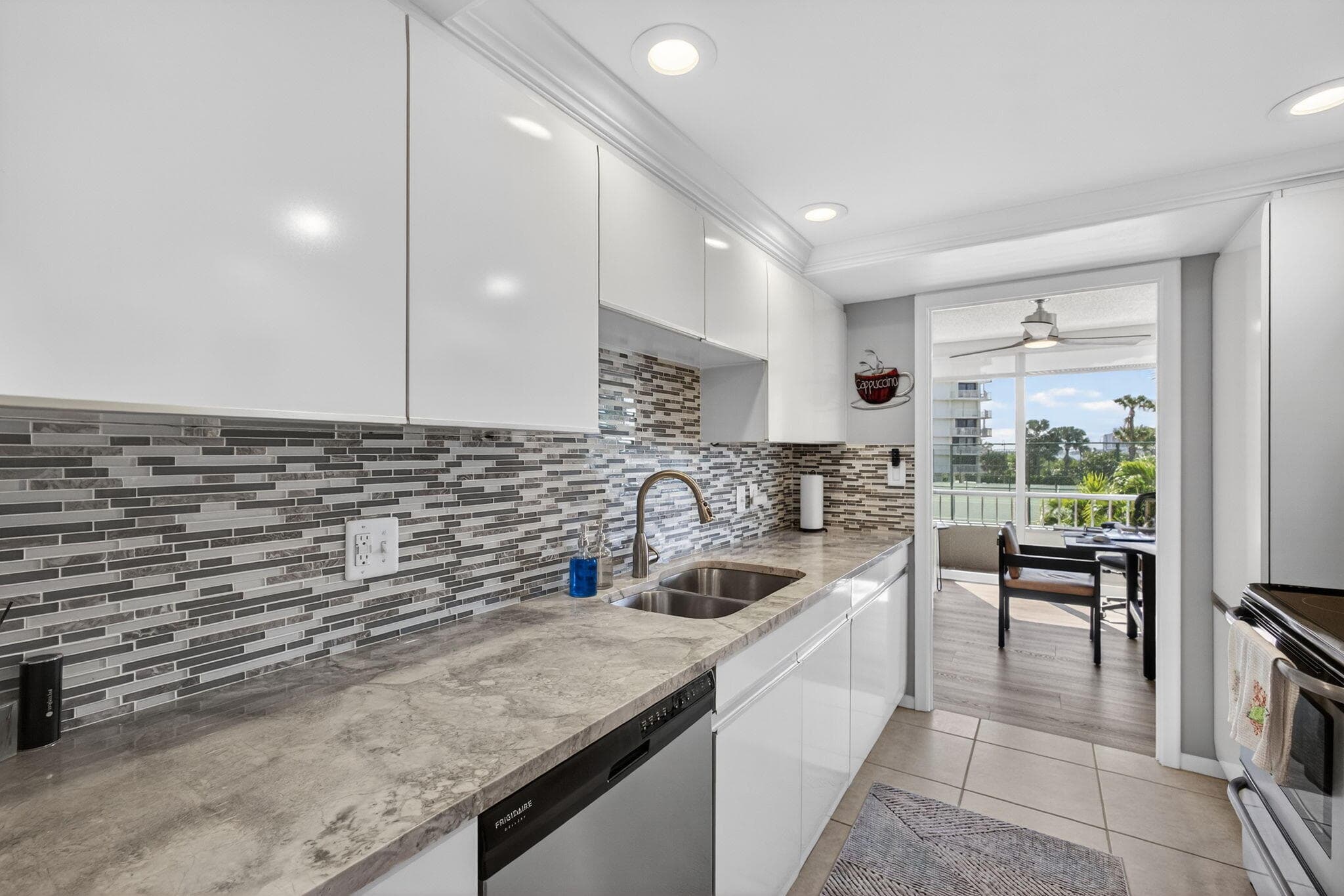 5510 N Ocean Drive 2d, Singer Island, FL 33404 — photo 5 of 58