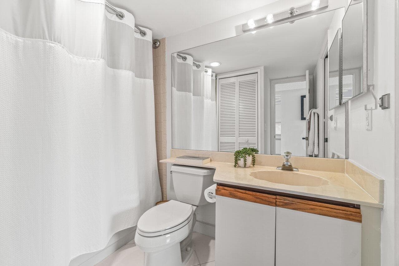 5380 Cedar Lake Drive 303, Boynton Beach, FL 33437 — photo 17 of 29