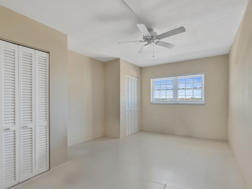 2333 Indian River Boulevard 506, Vero Beach, FL 32960 — photo 15 of 35