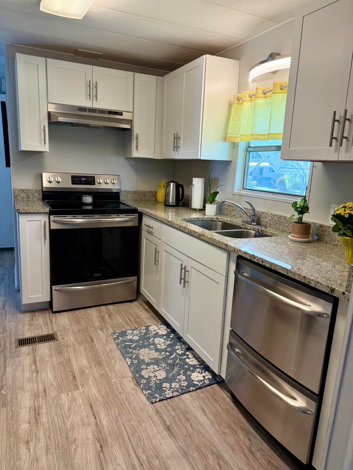 176 W Caribbean, Port St. Lucie, FL 34952 — photo 1 of 31