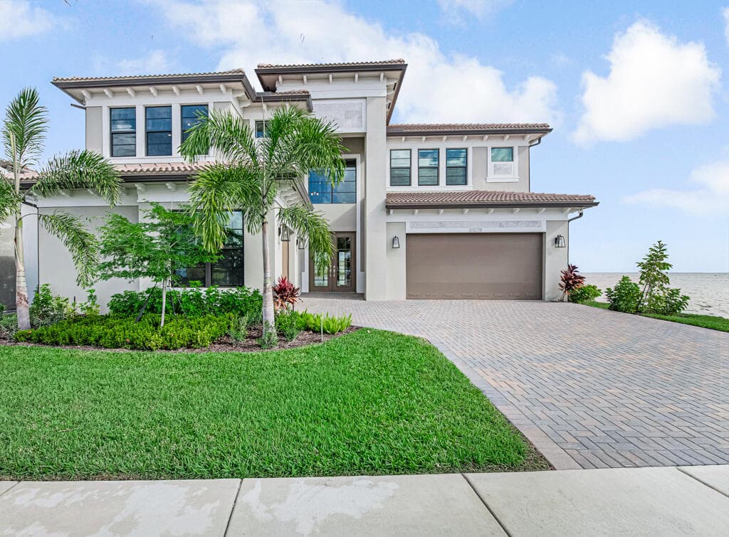 10028 Cloud View, Palm Beach Gardens, FL 33412 — photo 2 of 89