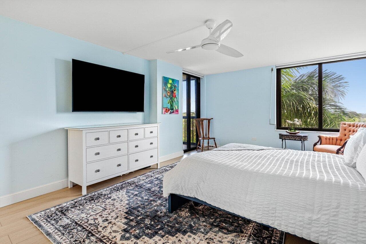 2450 Presidential Way 607, West Palm Beach, FL 33401 — photo 13 of 38