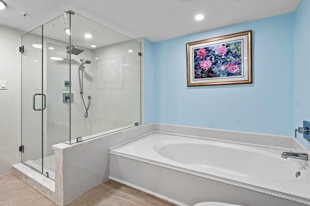 2450 Presidential Way 607, West Palm Beach, FL 33401 — photo 16 of 38