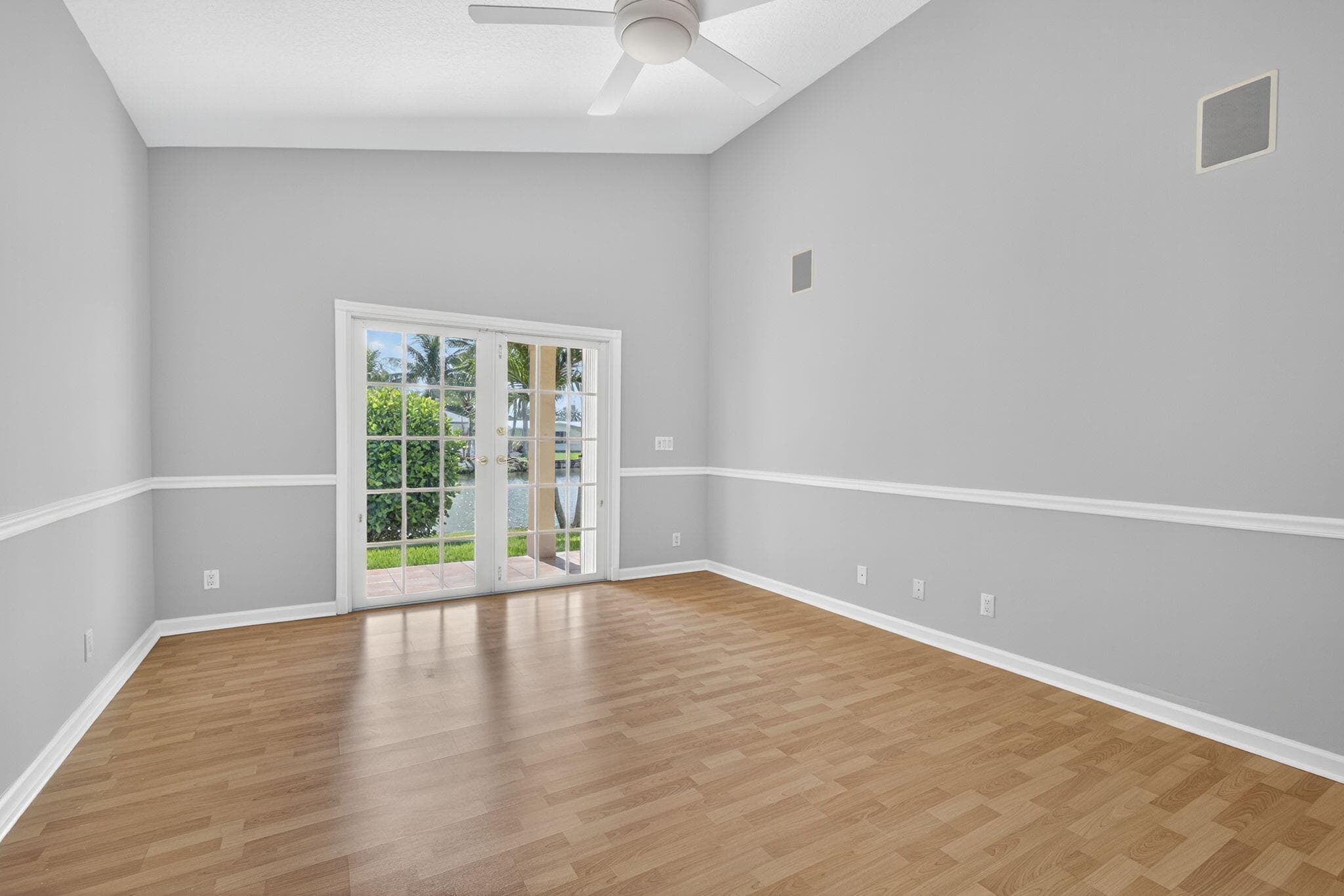 1052 W Shore Drive, West Palm Beach, FL 33406 — photo 27 of 65